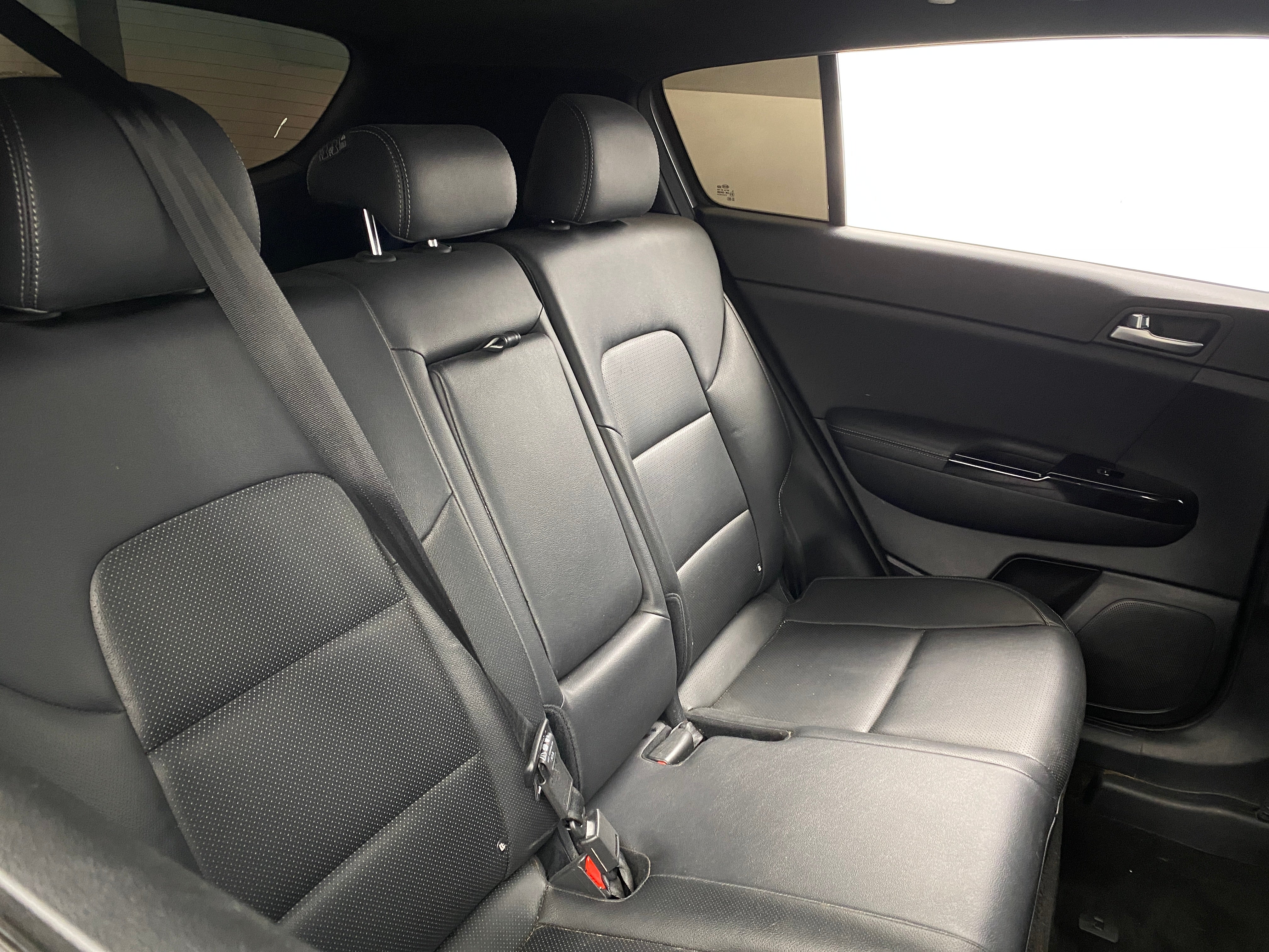 2020 Kia Sportage S 5