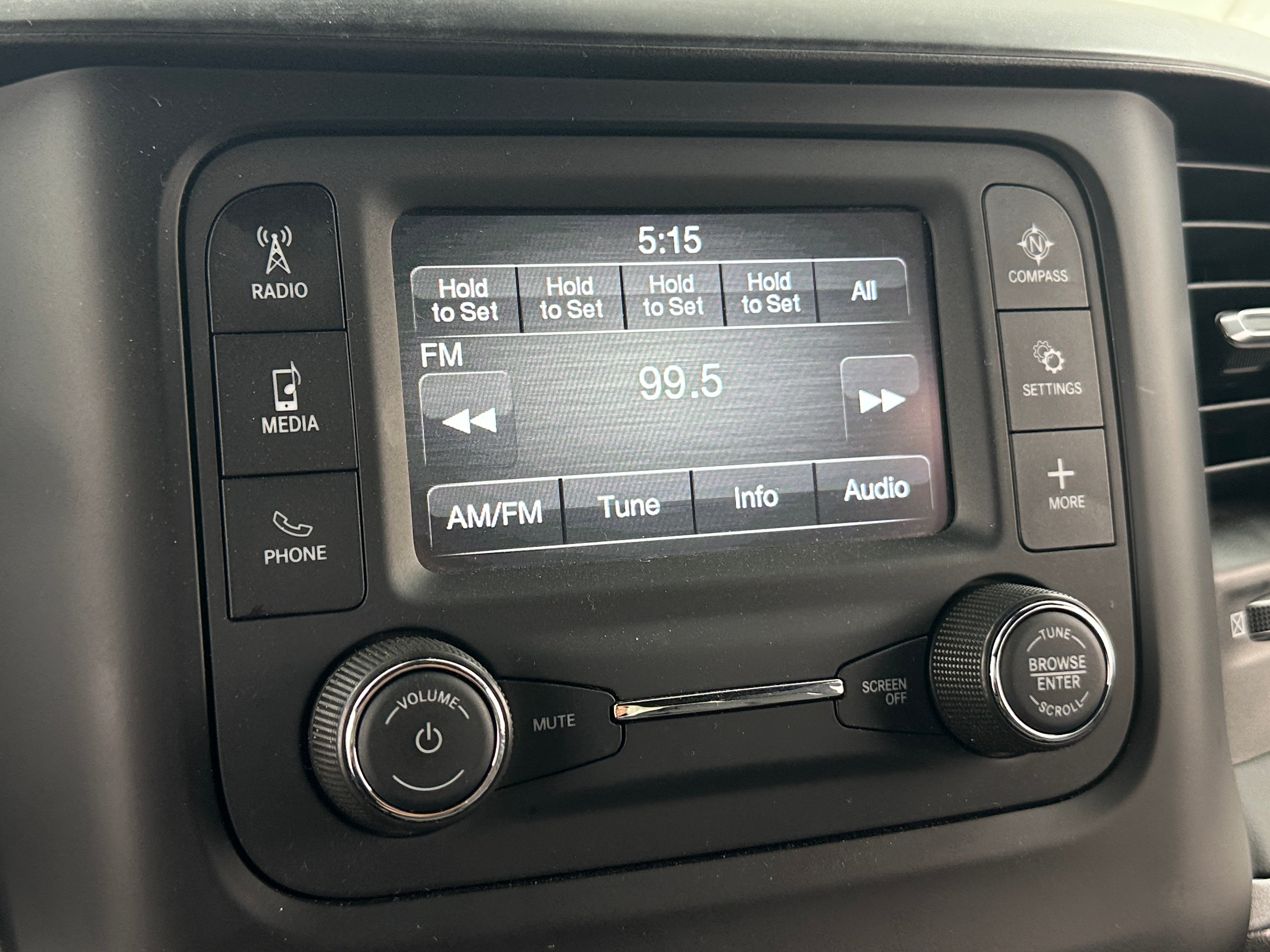 2022 RAM 1500 Big Horn 4
