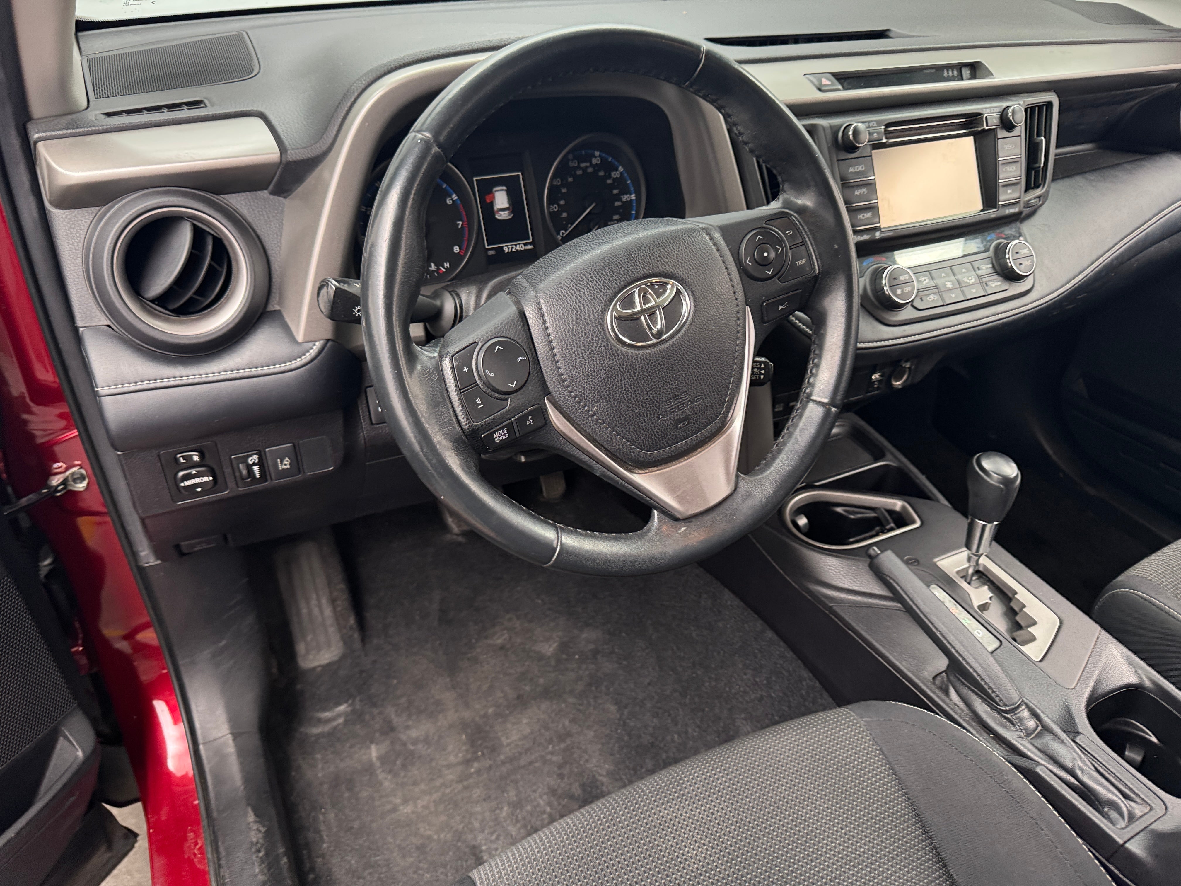 2018 Toyota RAV4 XLE 5