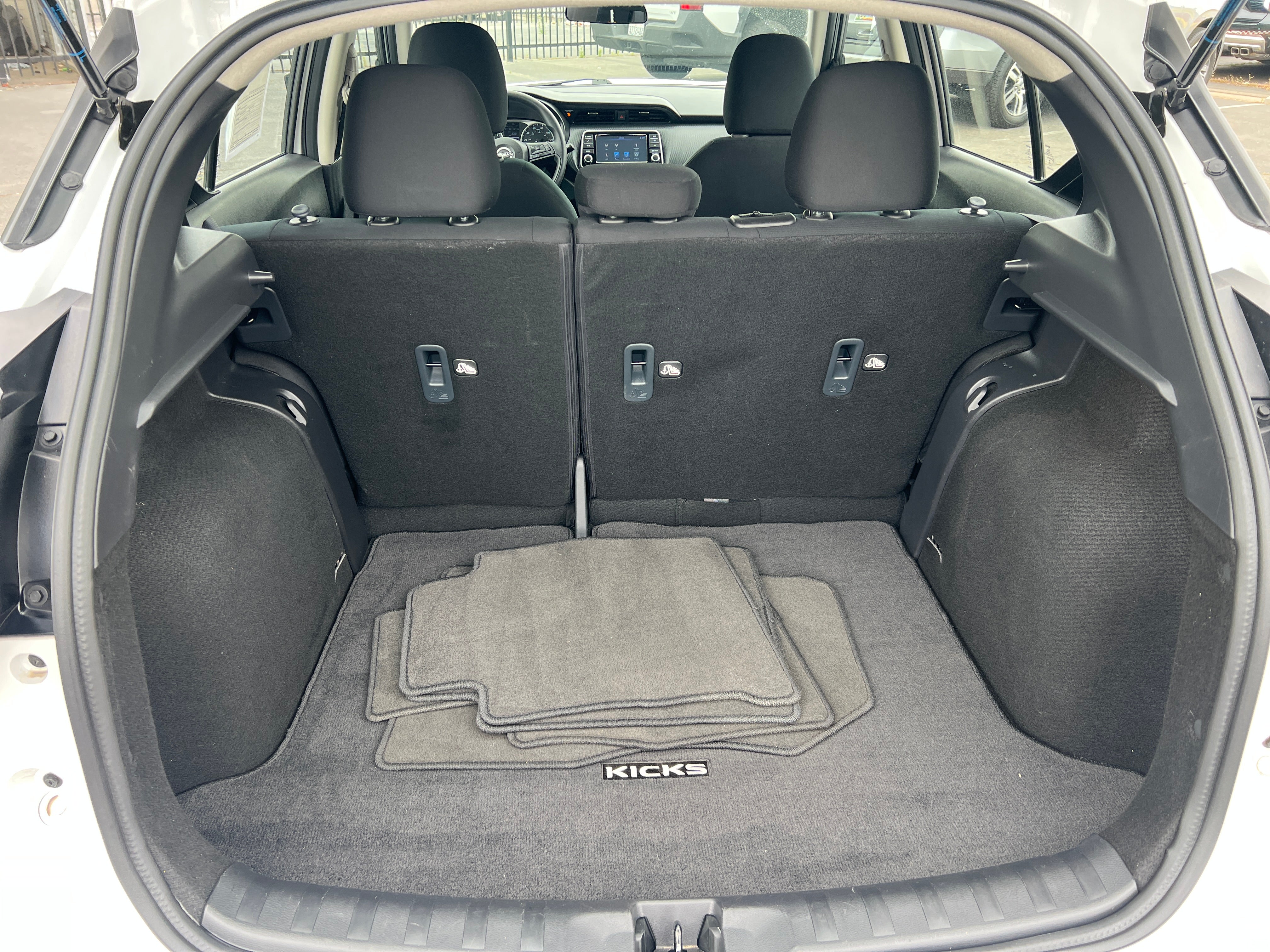 2024 Nissan Kicks S 6
