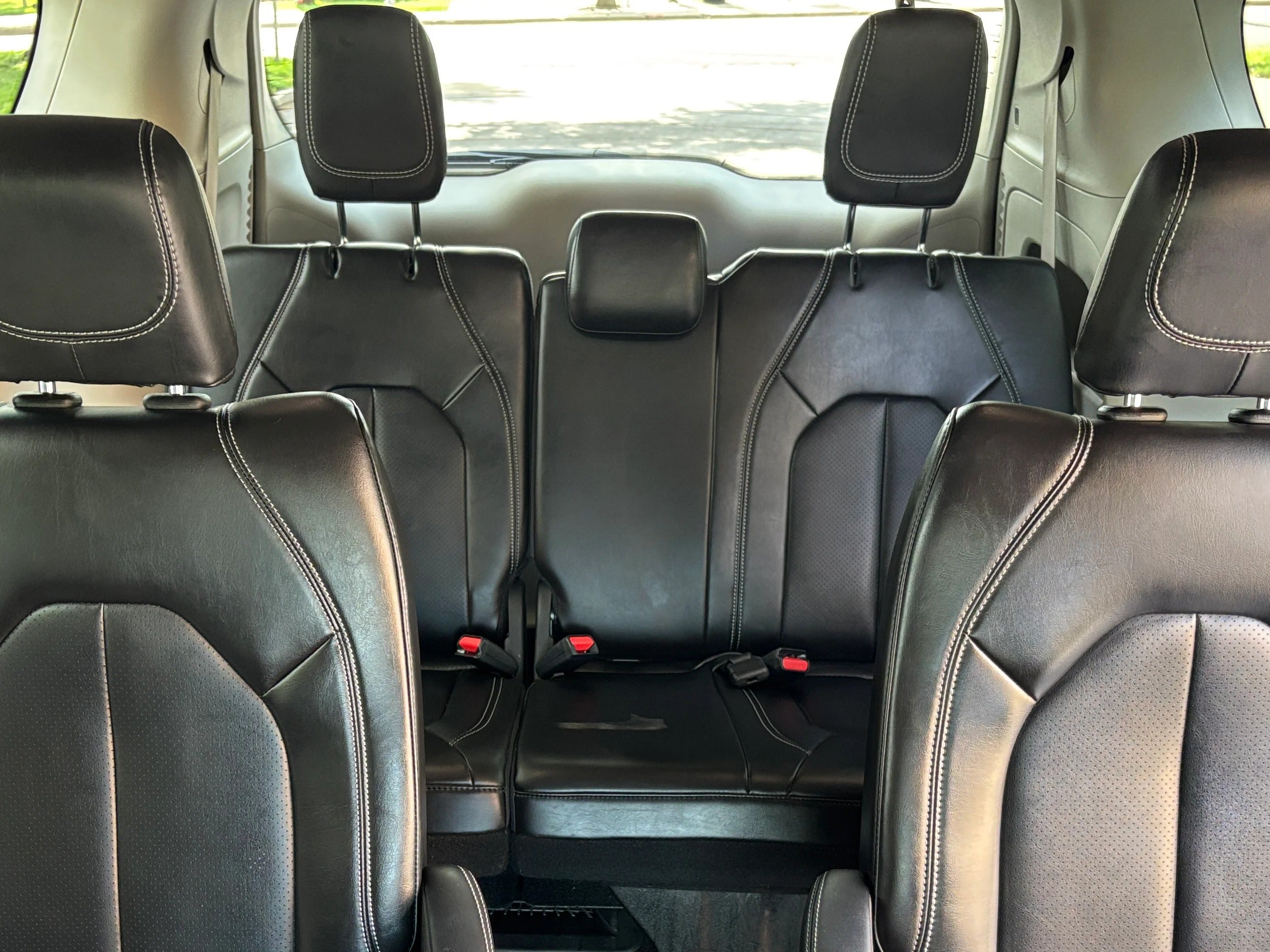 2024 Chrysler Pacifica Touring L 5