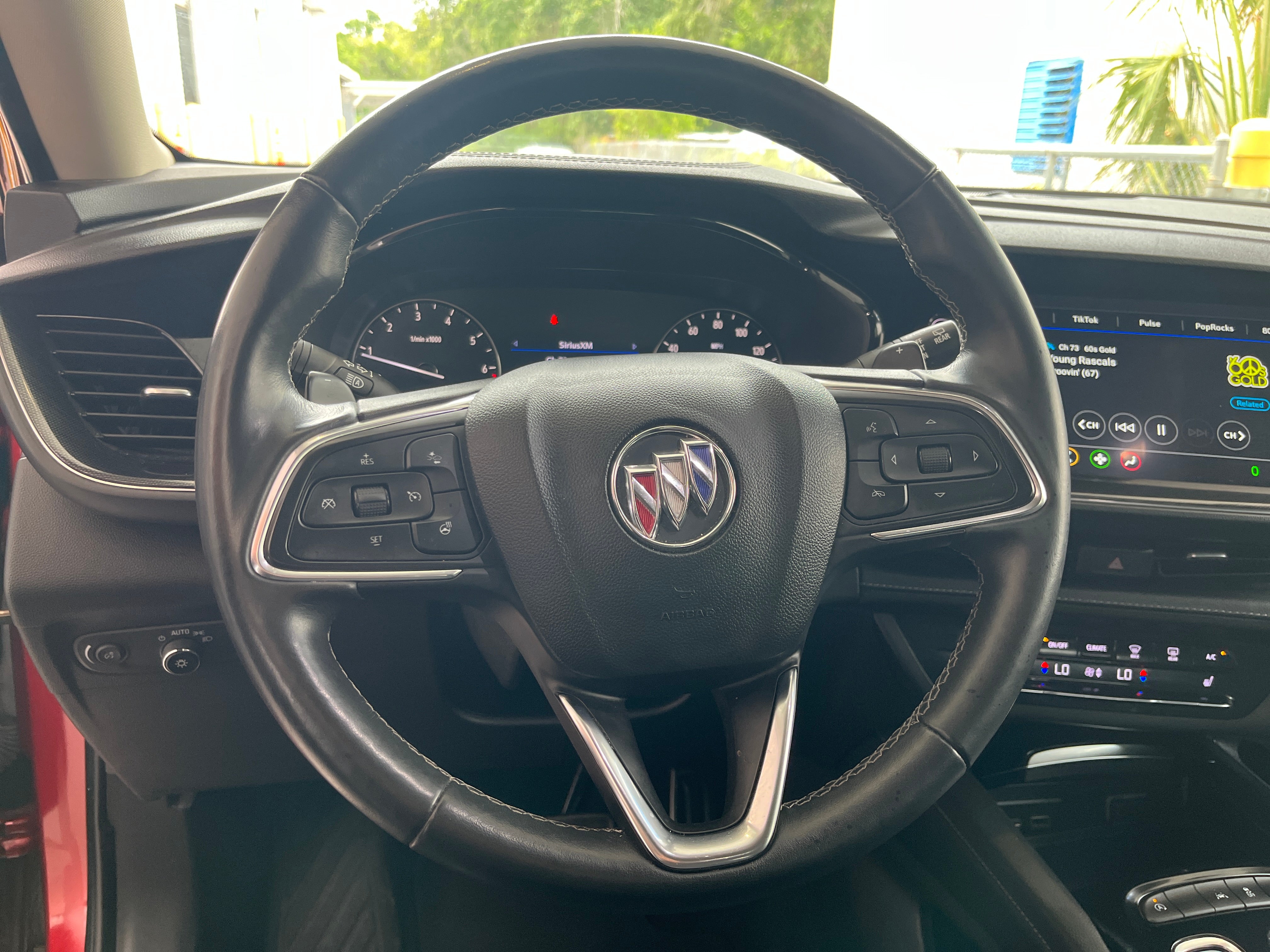 2023 Buick Envision Preferred 5