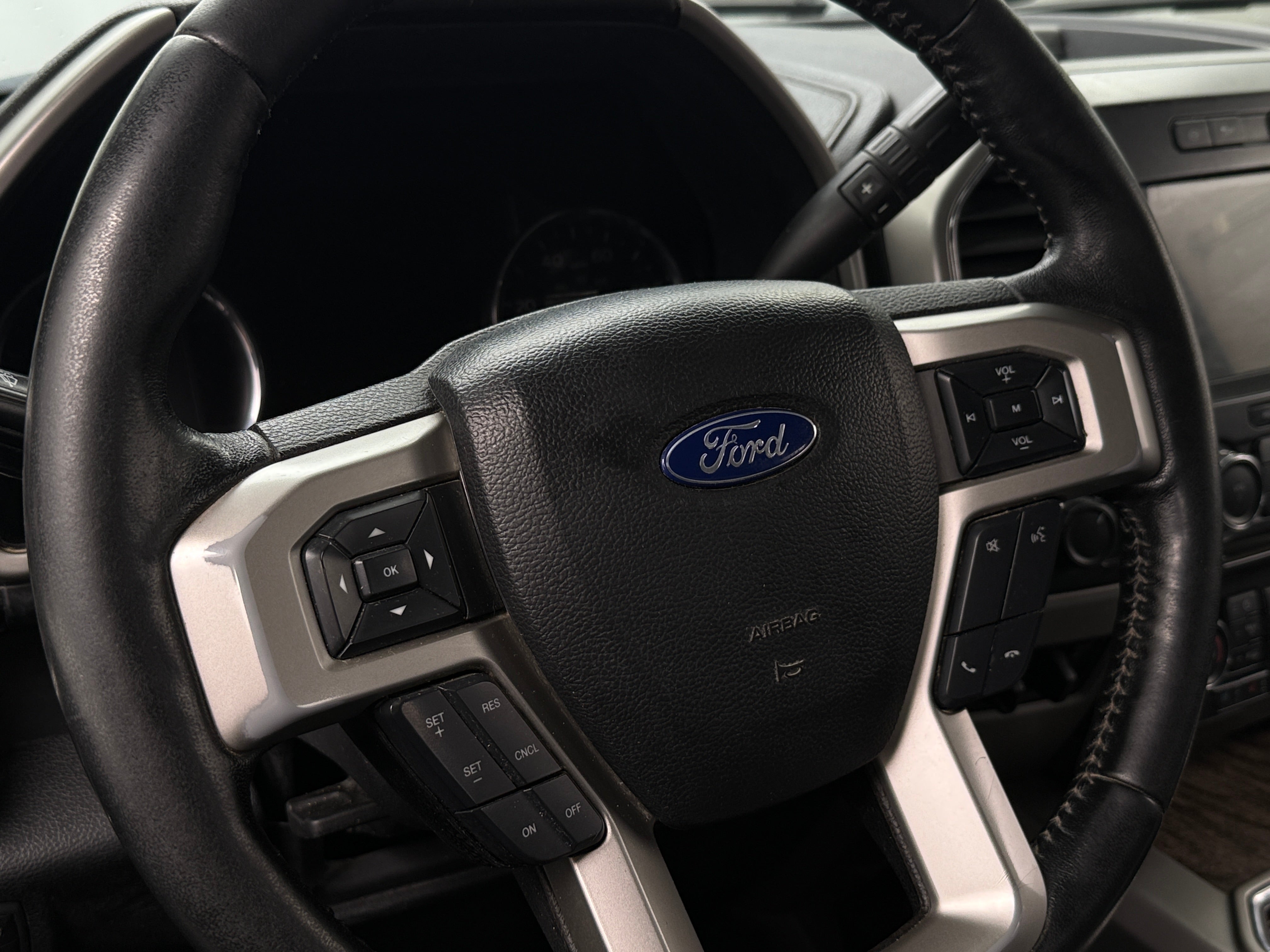 2018 Ford Econoline E-350 4