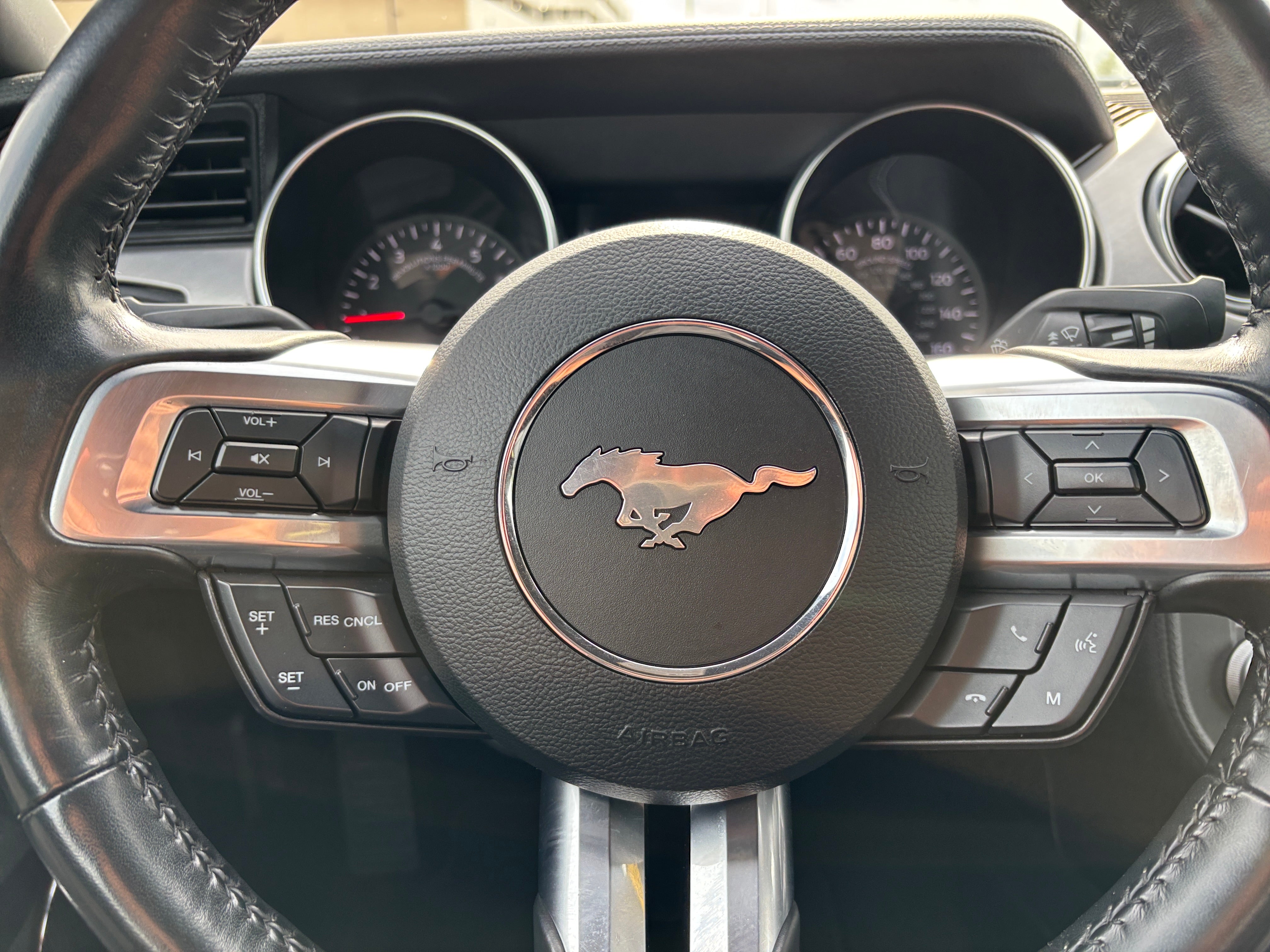 2023 Ford Mustang  4