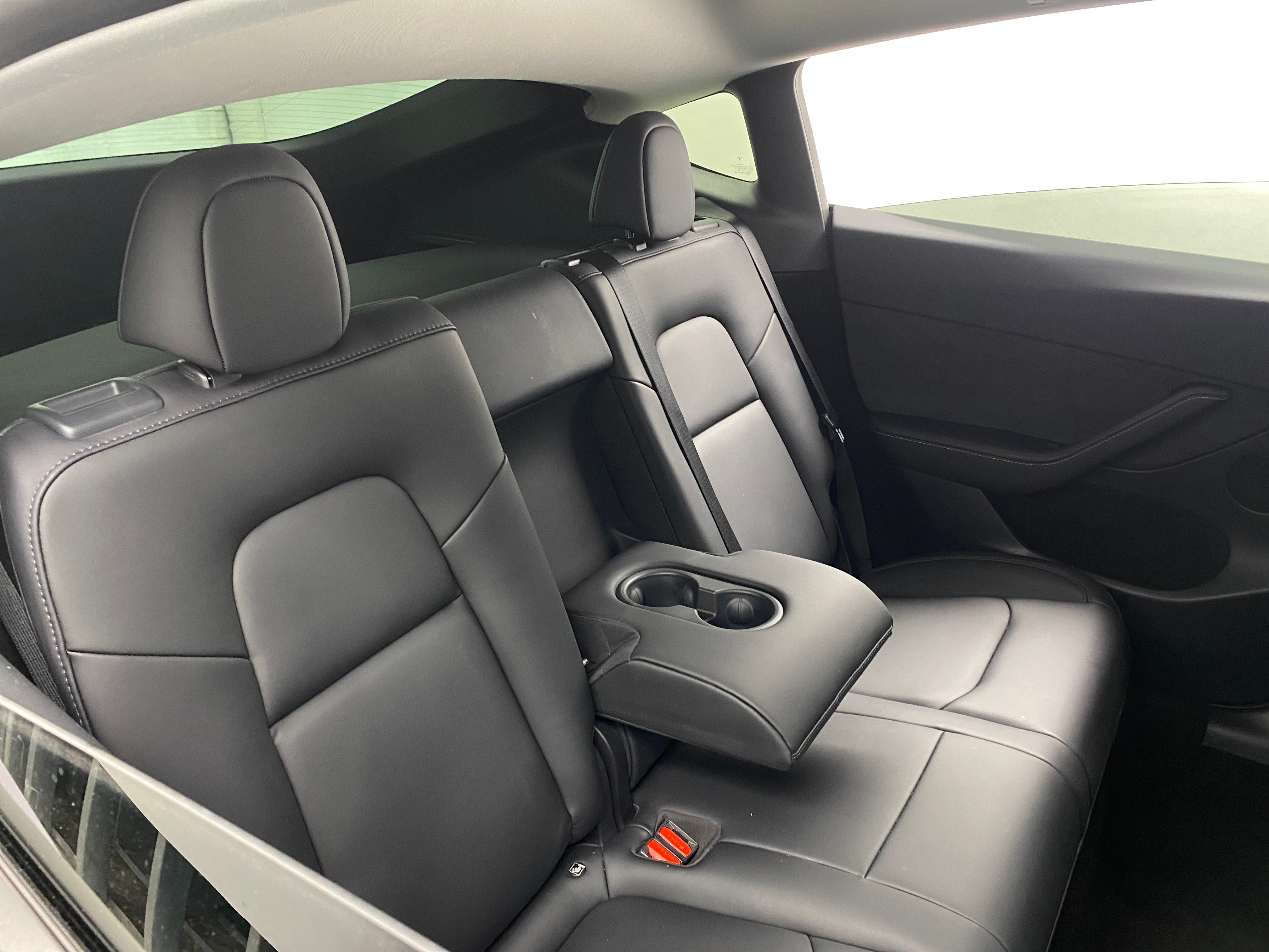 2022 Tesla Model Y Long Range 4