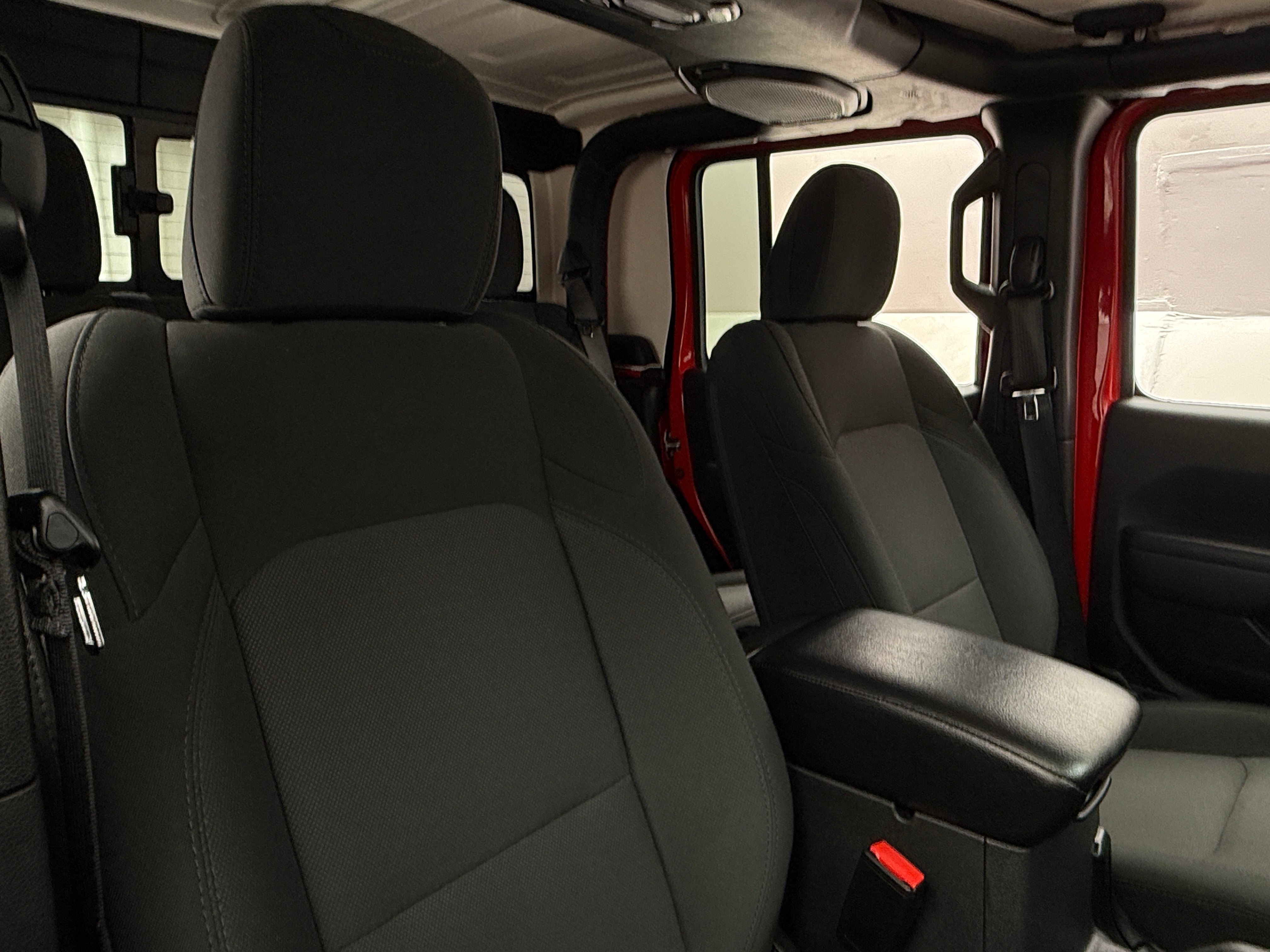 2022 Jeep Gladiator Sport S 2