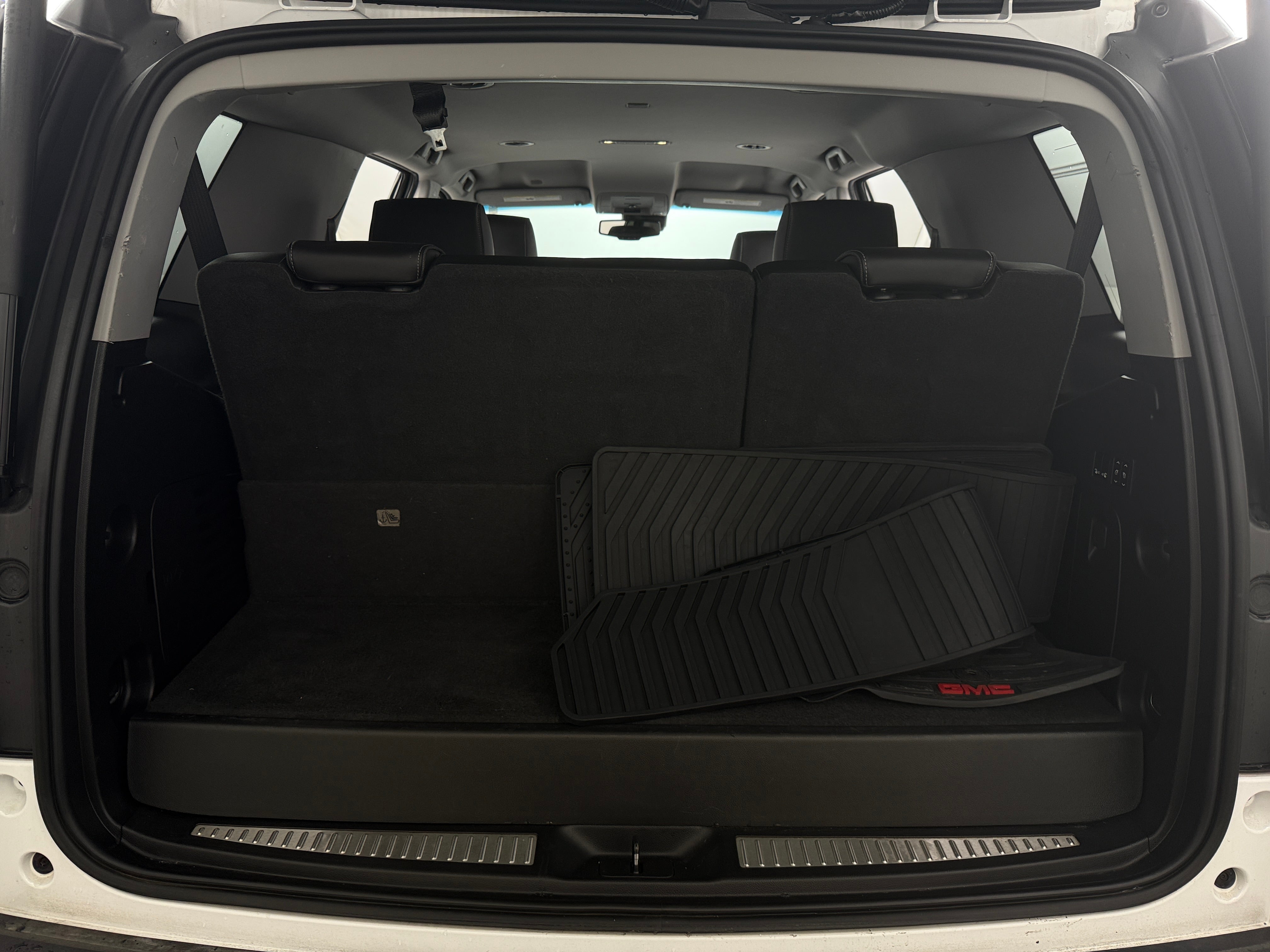 2018 GMC Yukon Denali 6