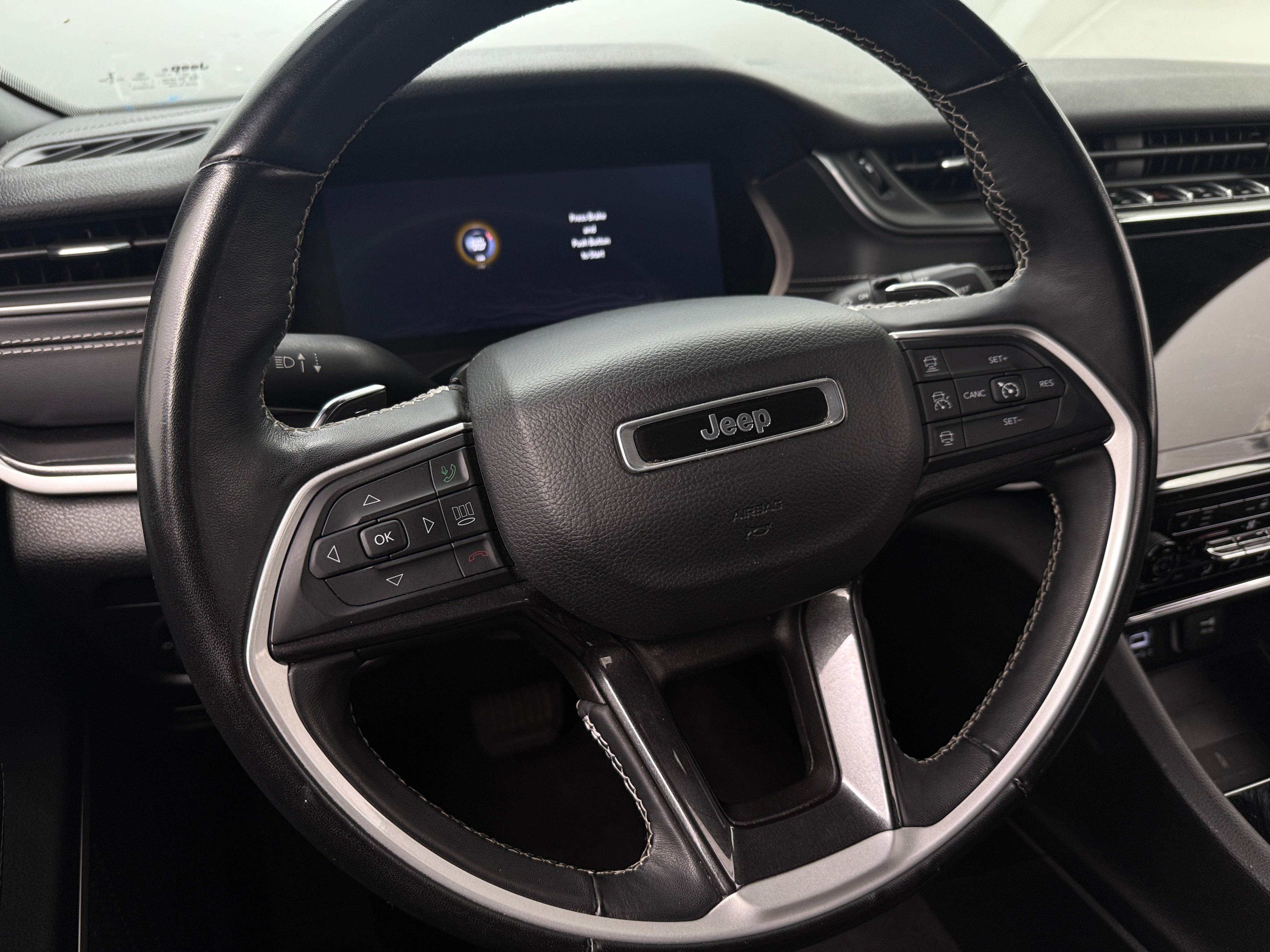 2022 Jeep Grand Cherokee L Altitude 4