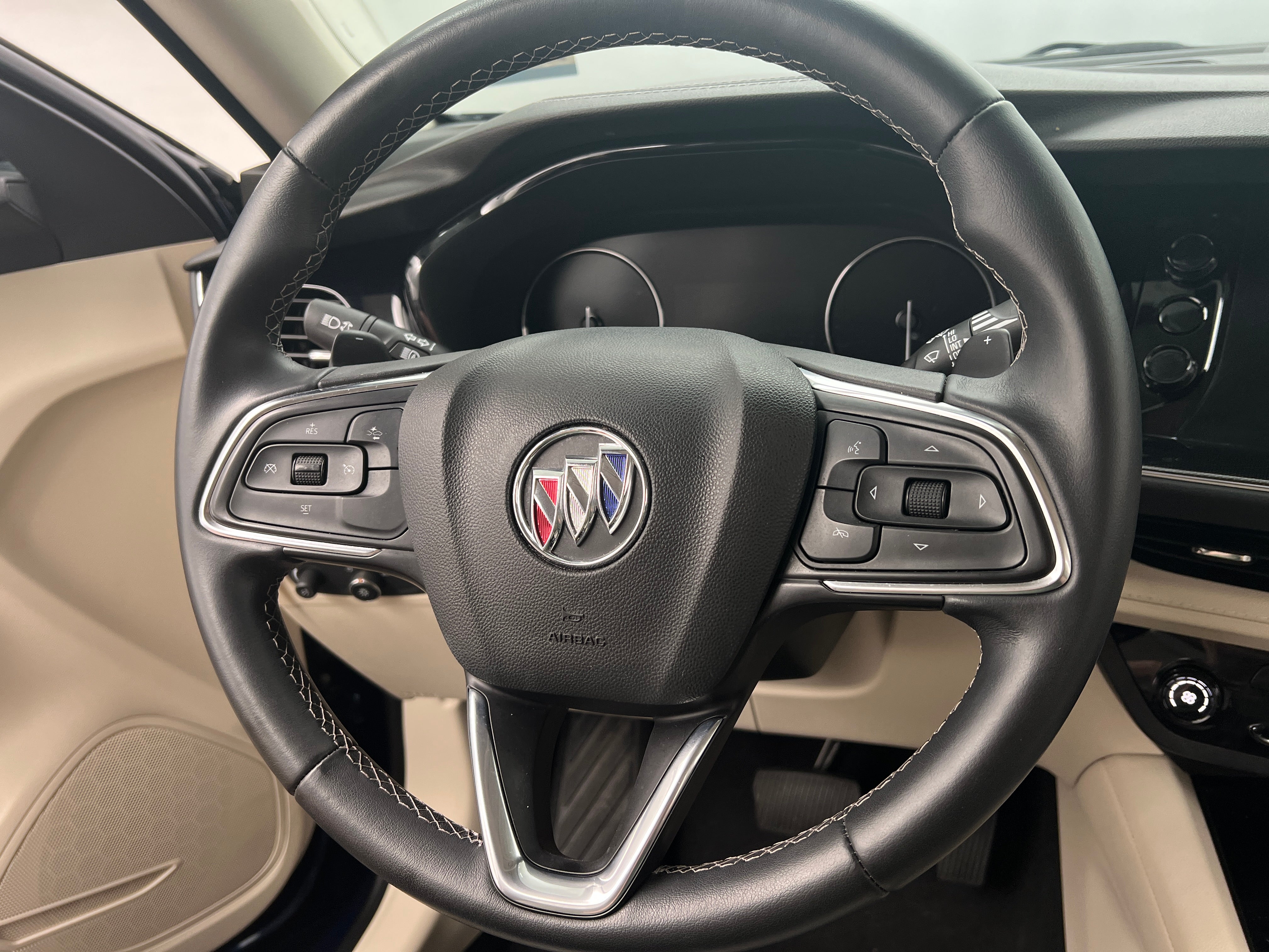 2022 Buick Envision Preferred 5