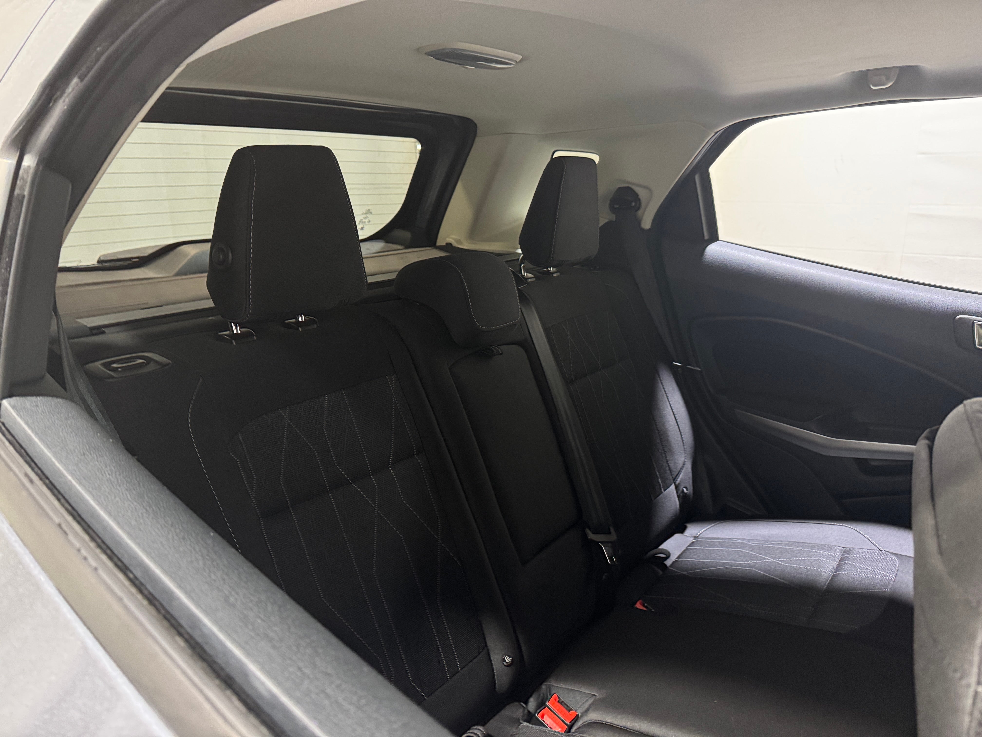 2018 Ford EcoSport SE 6