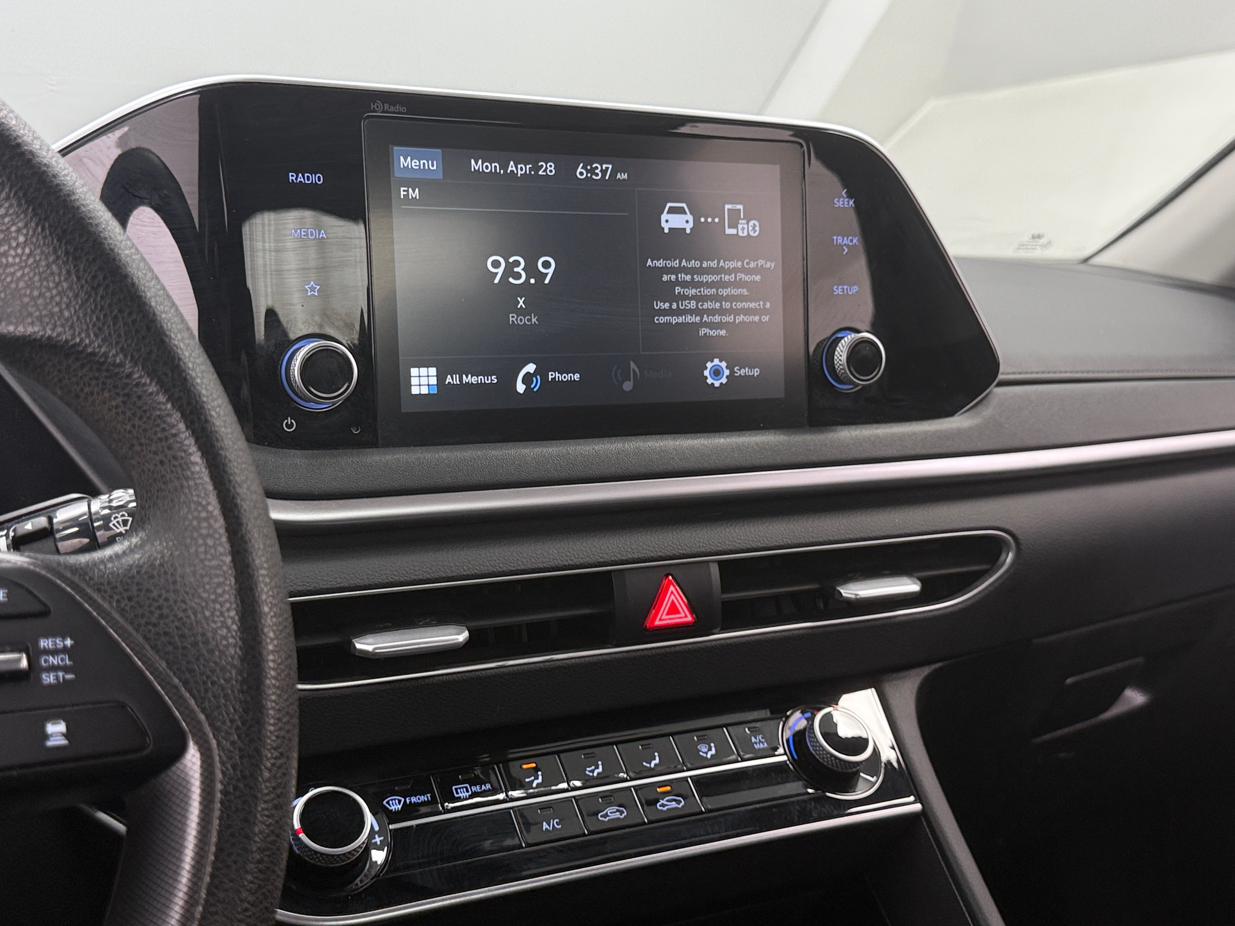 2020 Hyundai Sonata SE 4
