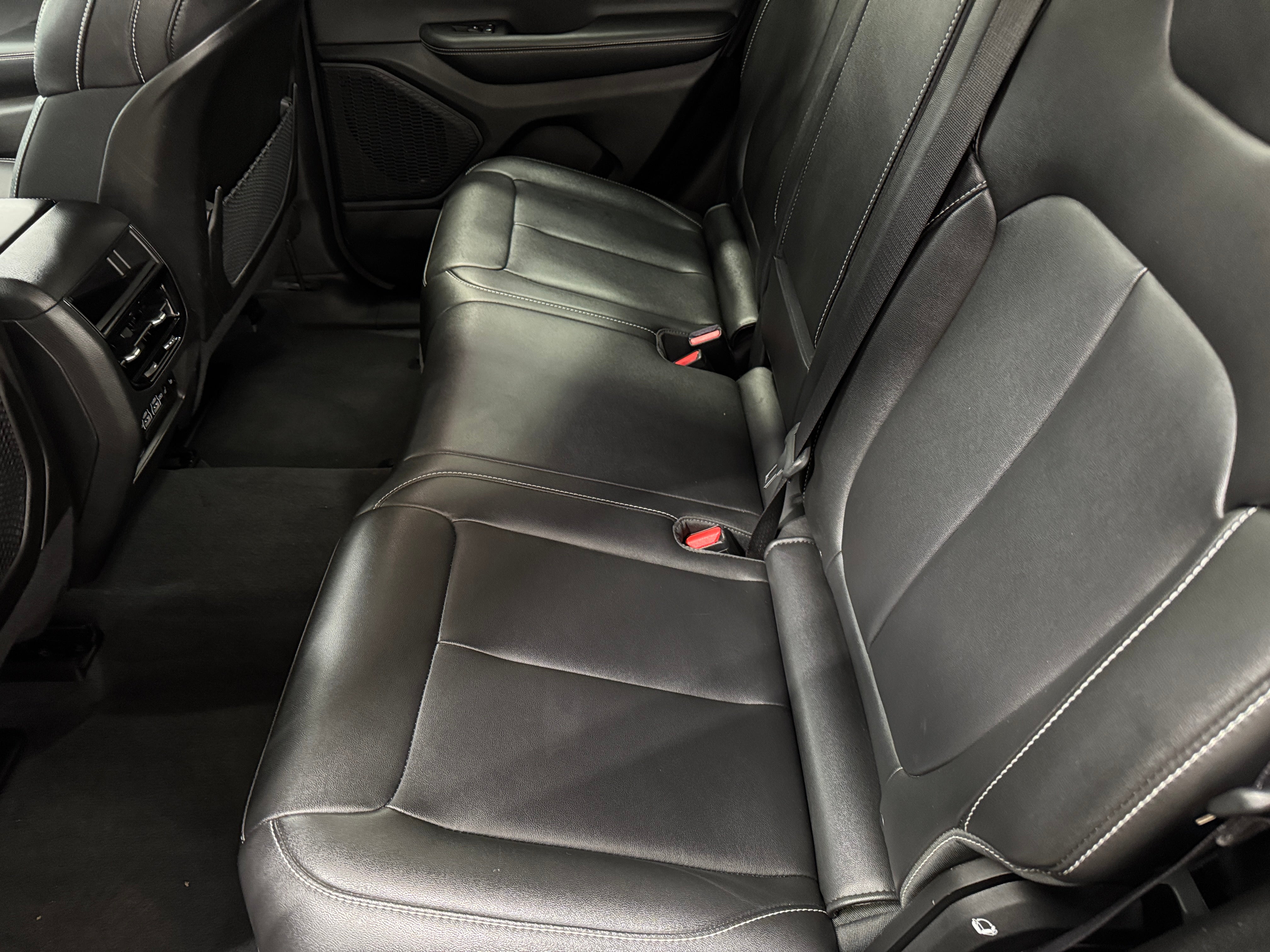 2023 Jeep Grand Cherokee Limited Edition 5