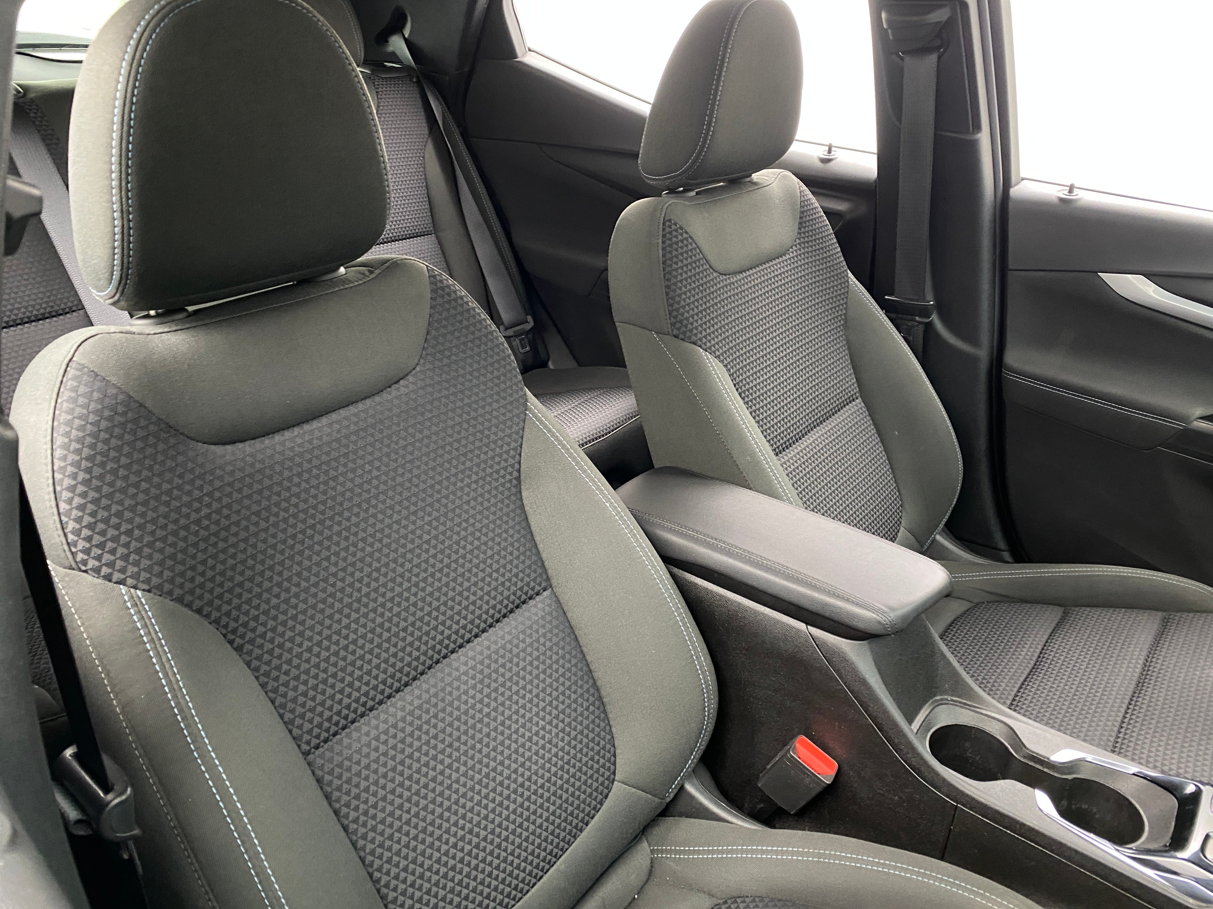 2023 Chevrolet Bolt EUV LT 2