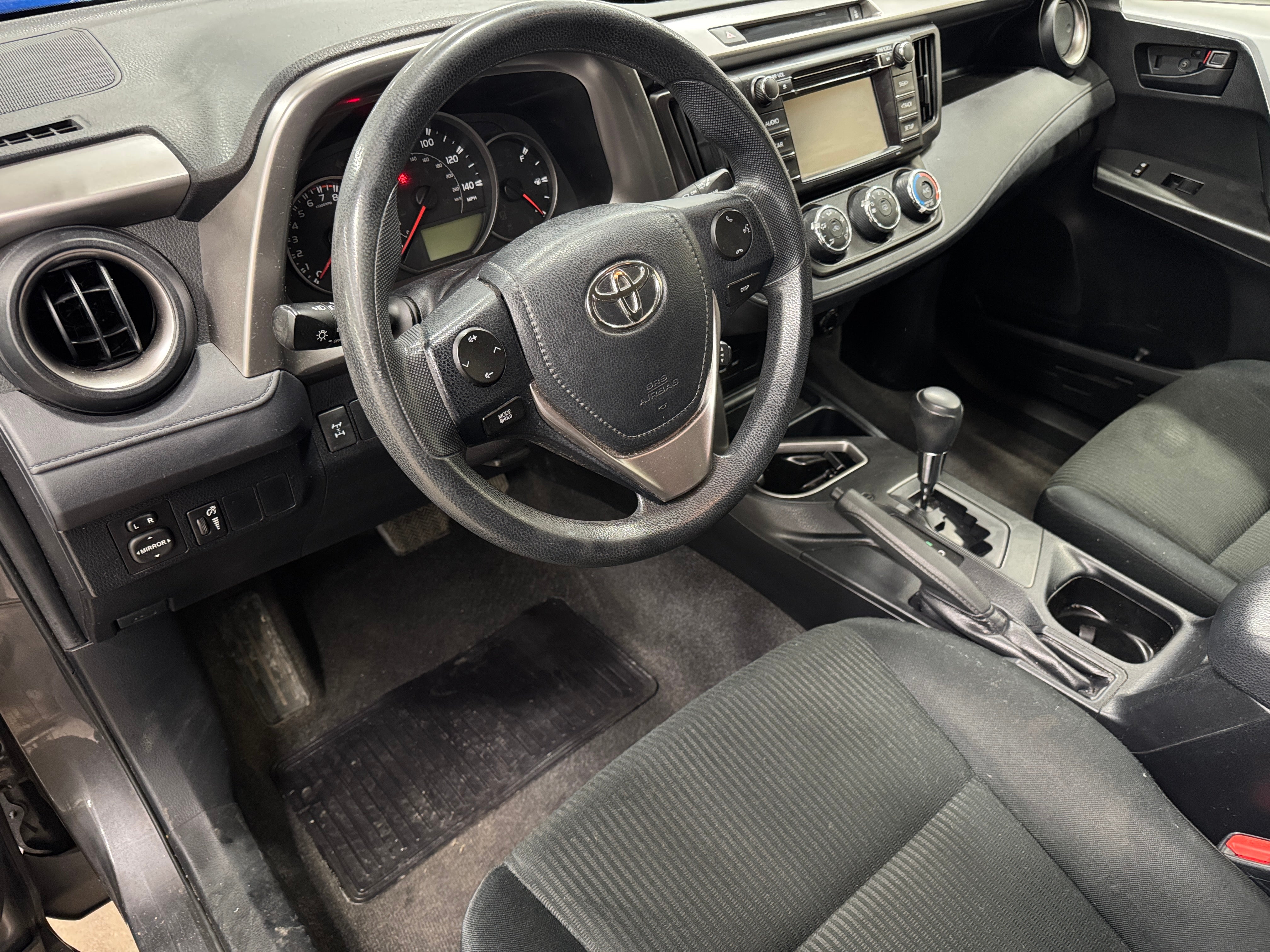 2016 Toyota RAV4 LE 3