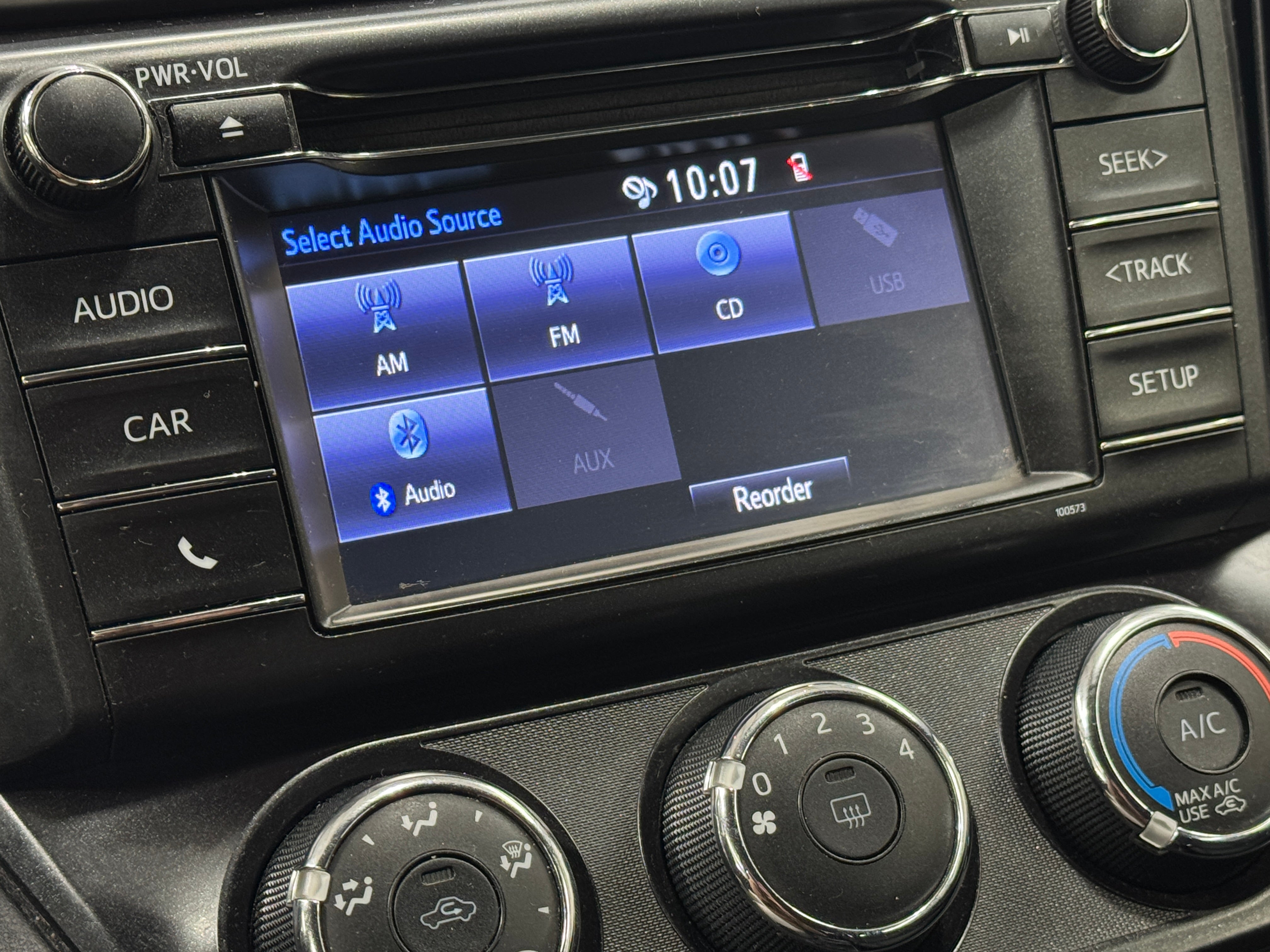 2016 Toyota RAV4 LE 4