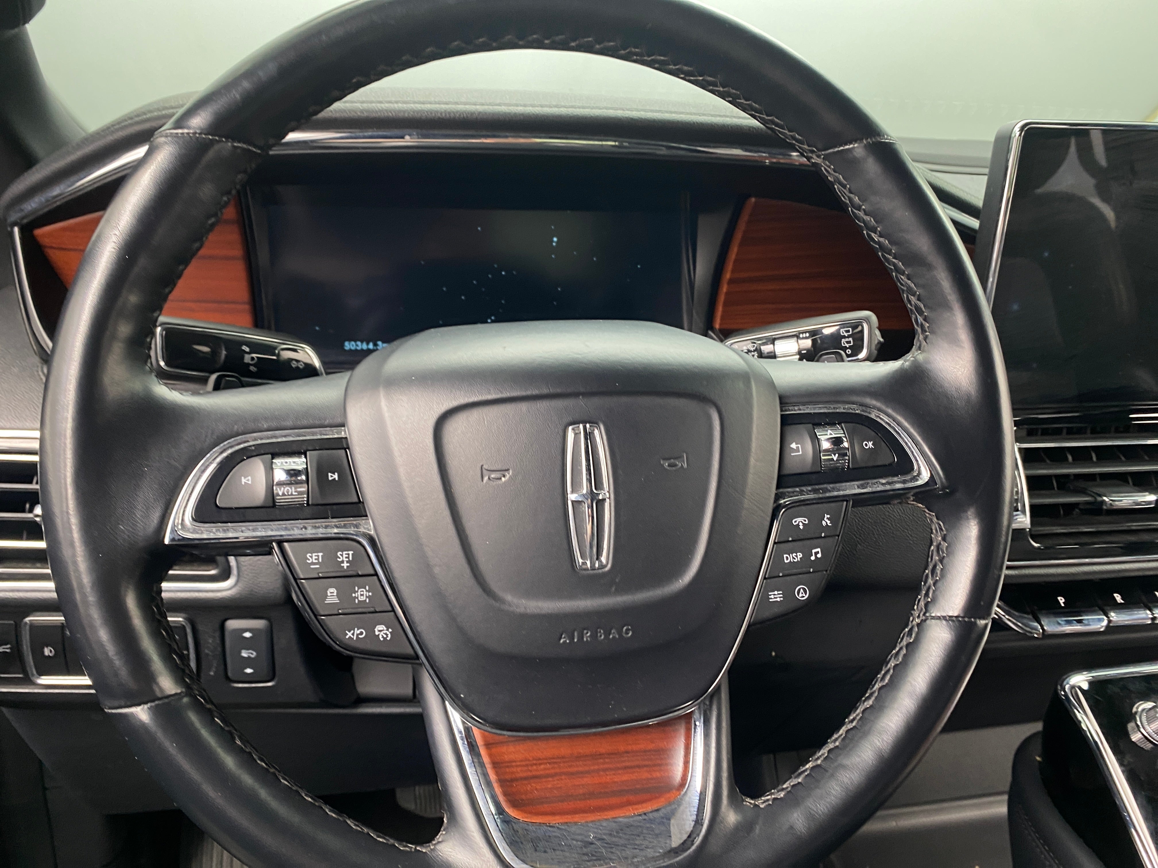2023 Lincoln Navigator Standard 4