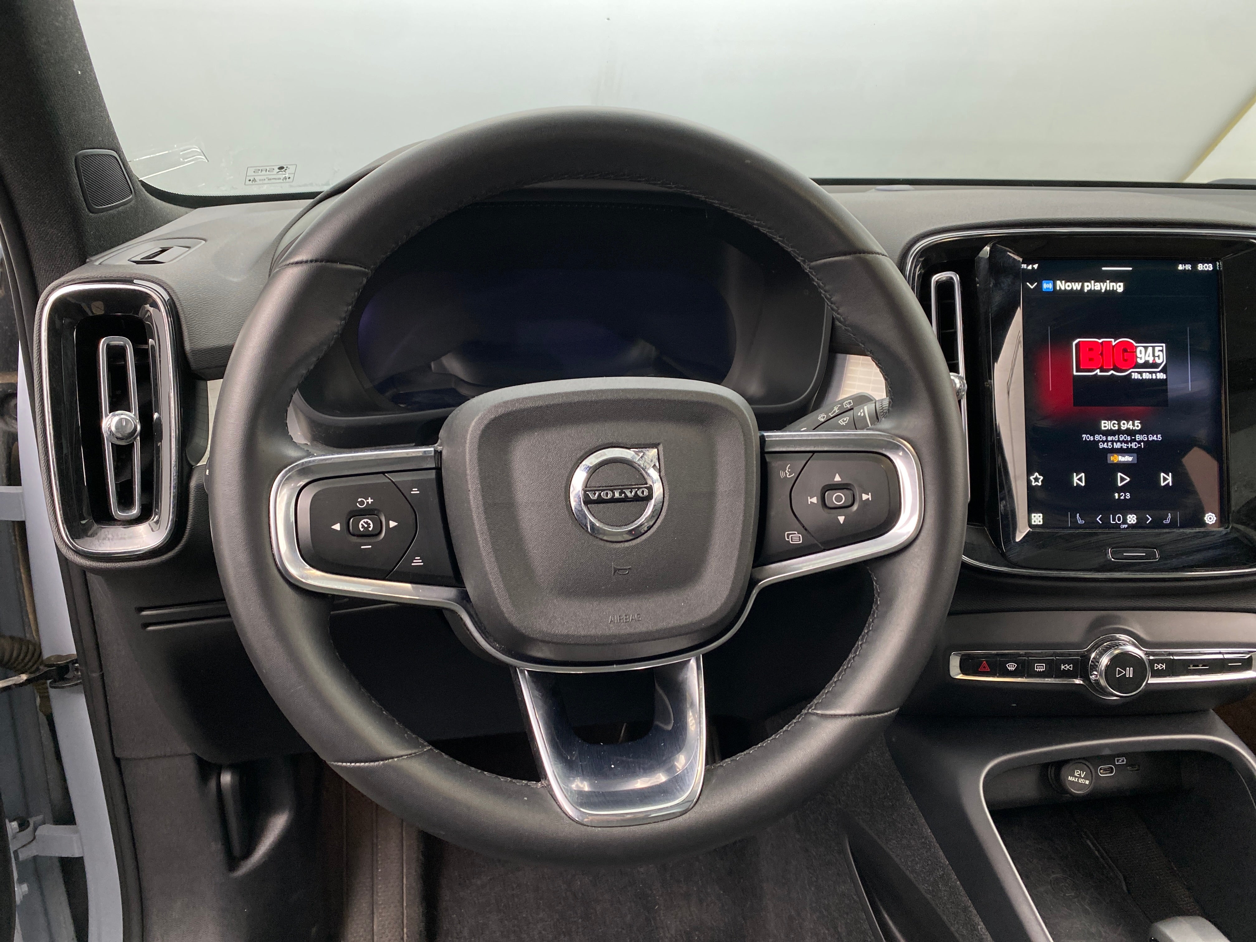 2024 Volvo XC40 B5 Core 5
