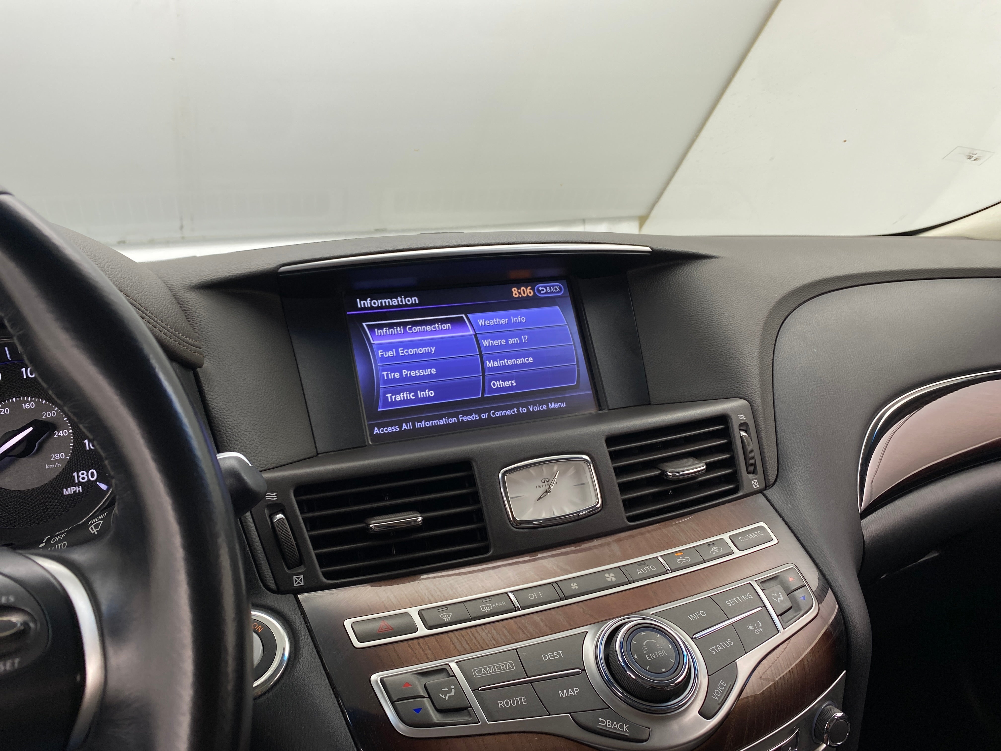2015 INFINITI Q70  3