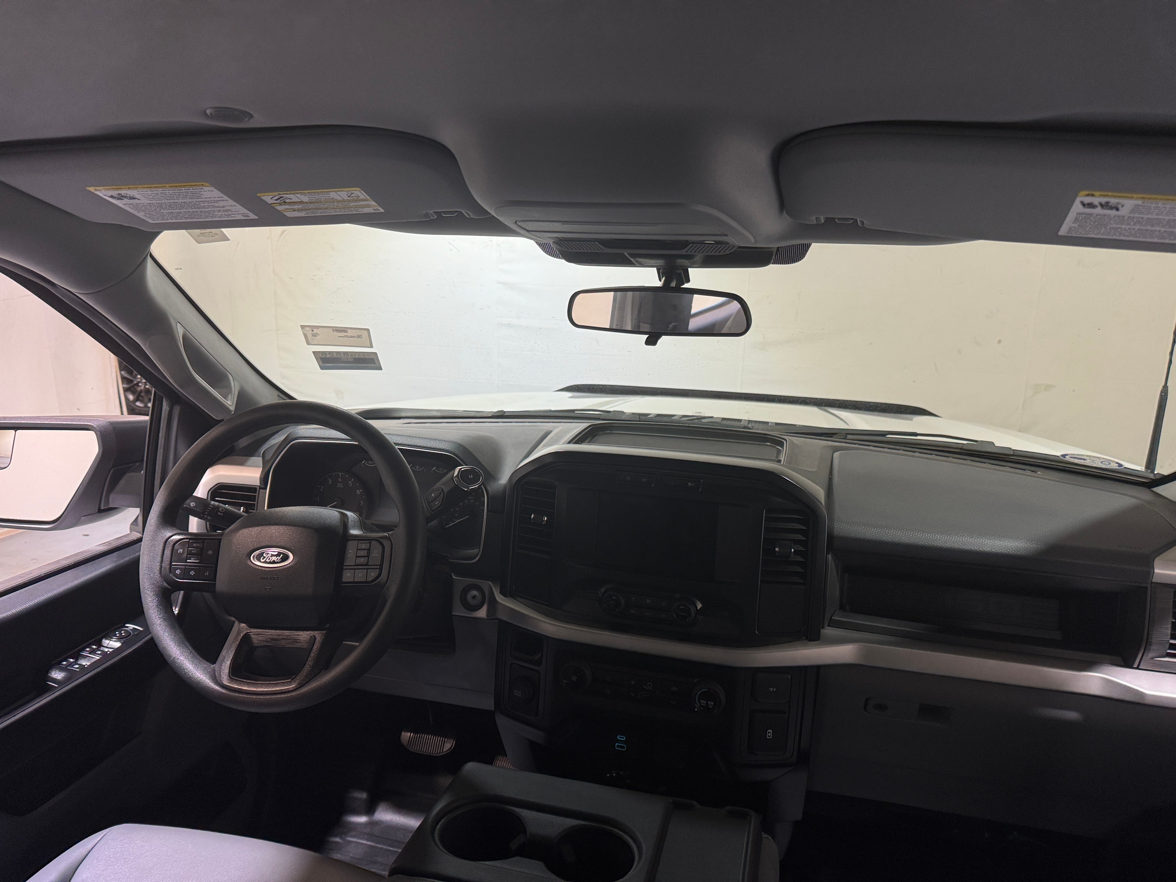 2022 Ford Econoline E-150 3