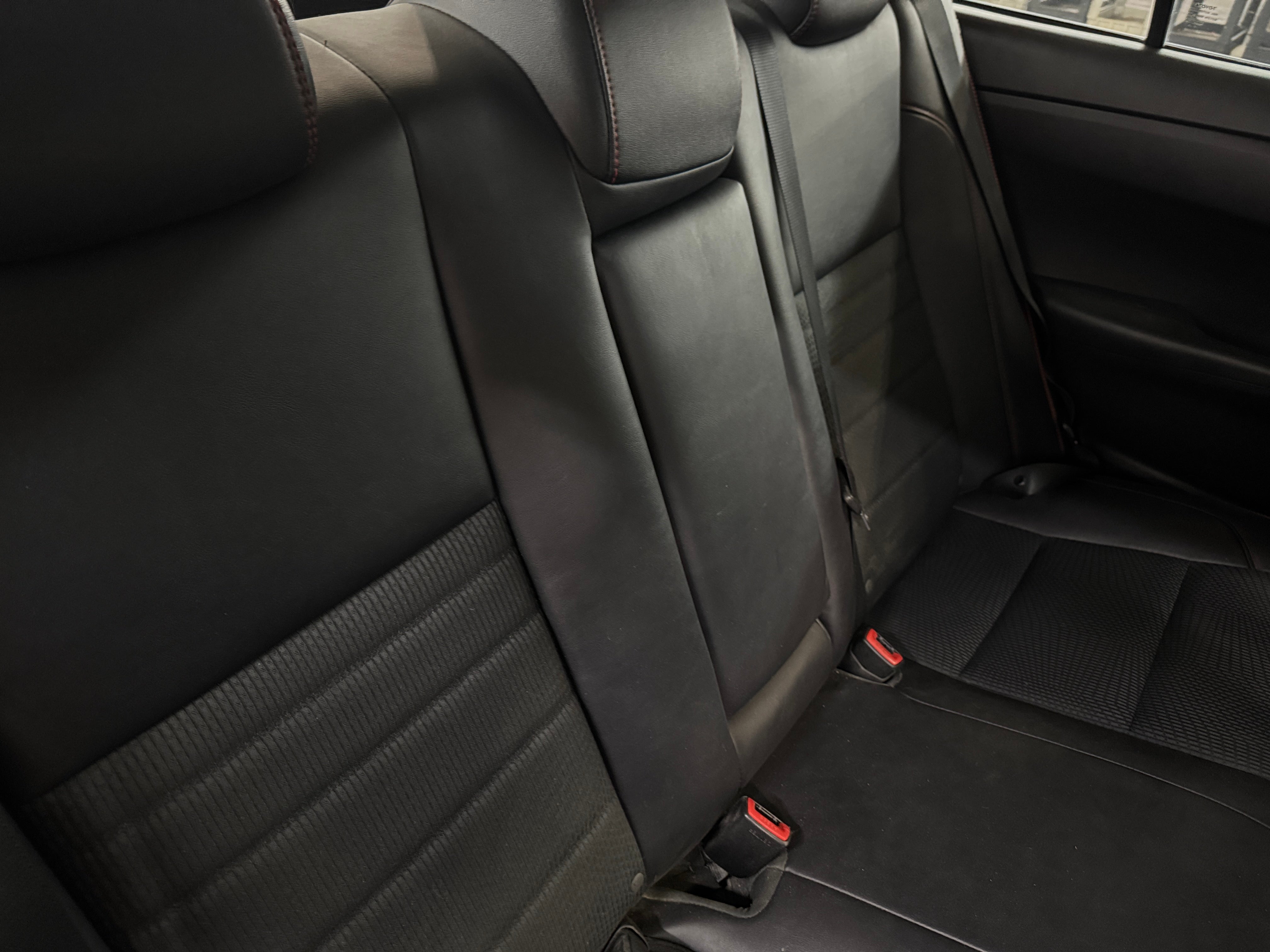 2016 Toyota Camry SE 6