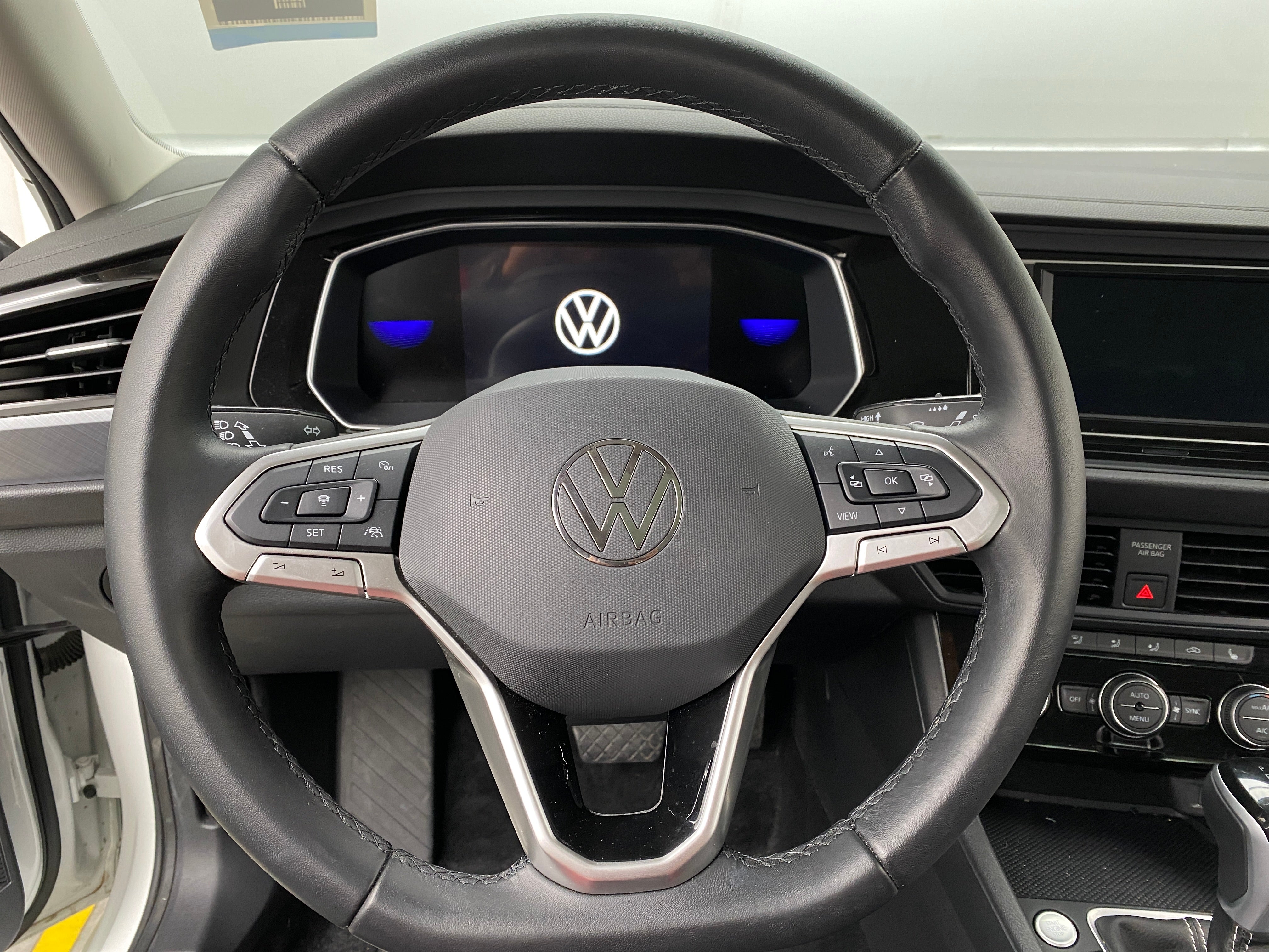 2024 Volkswagen Jetta SE 4