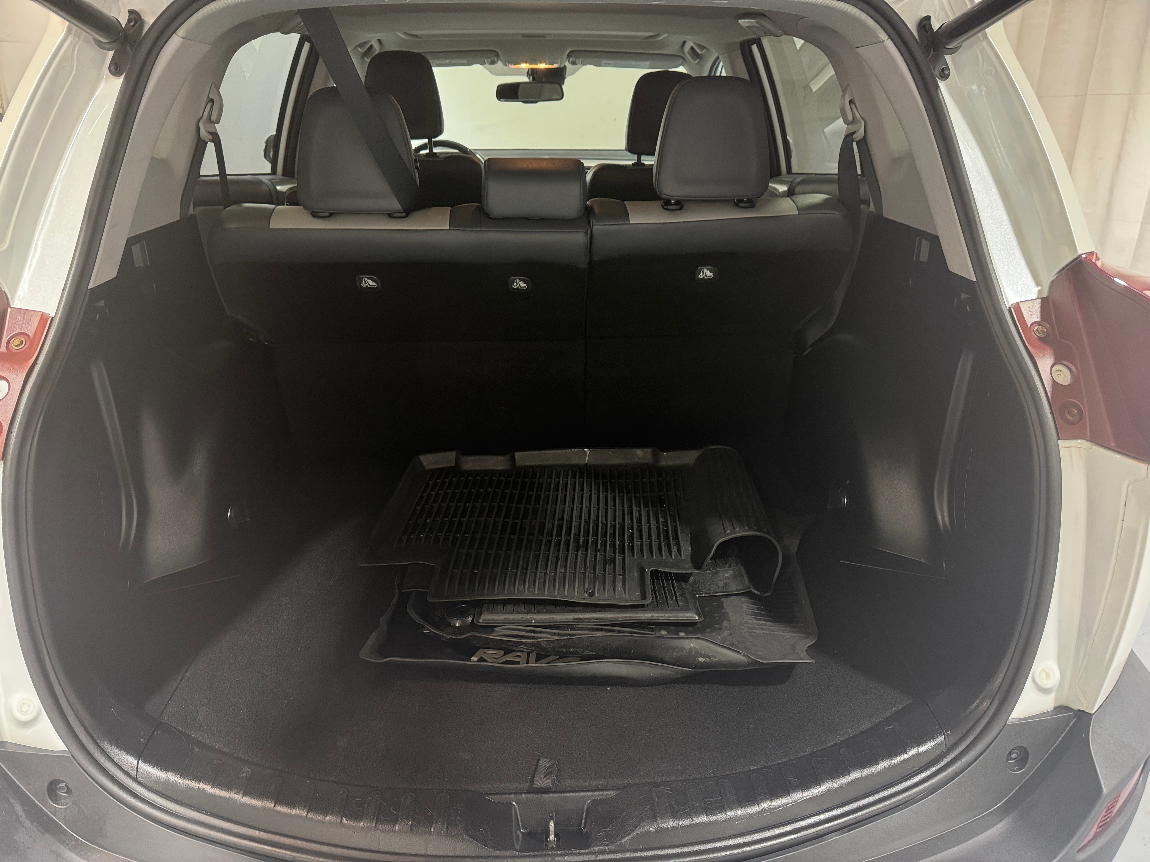 2014 Toyota RAV4 Limited 6
