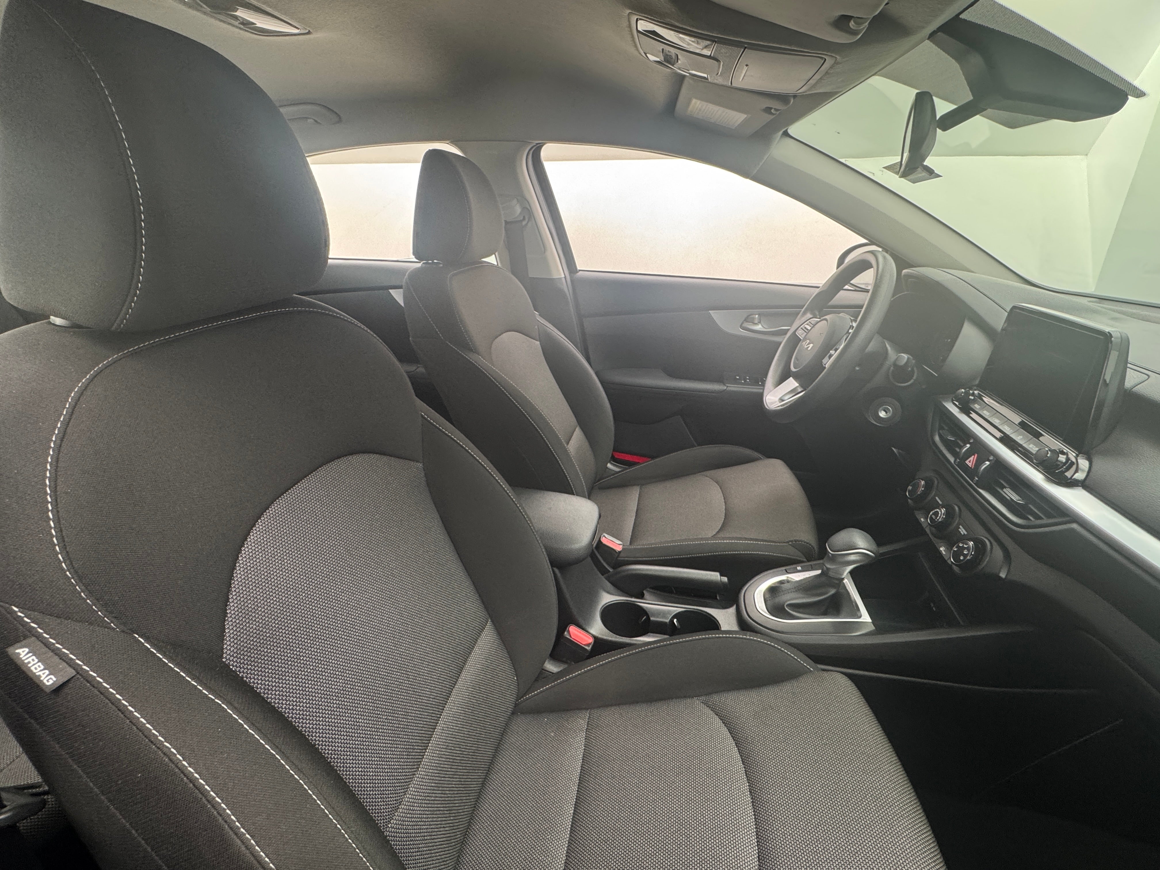 2024 Kia Forte LXS 2