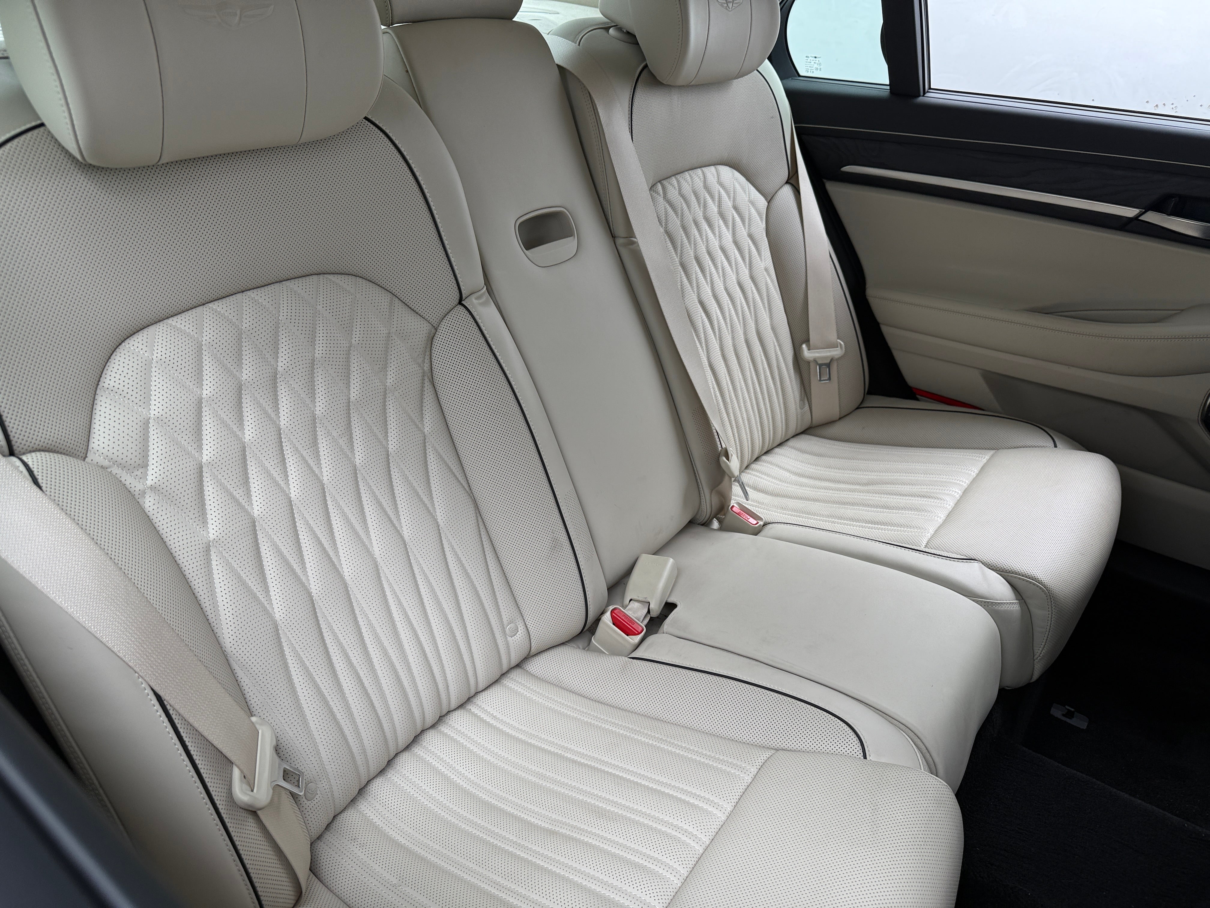 2021 Genesis G90 Ultimate 5