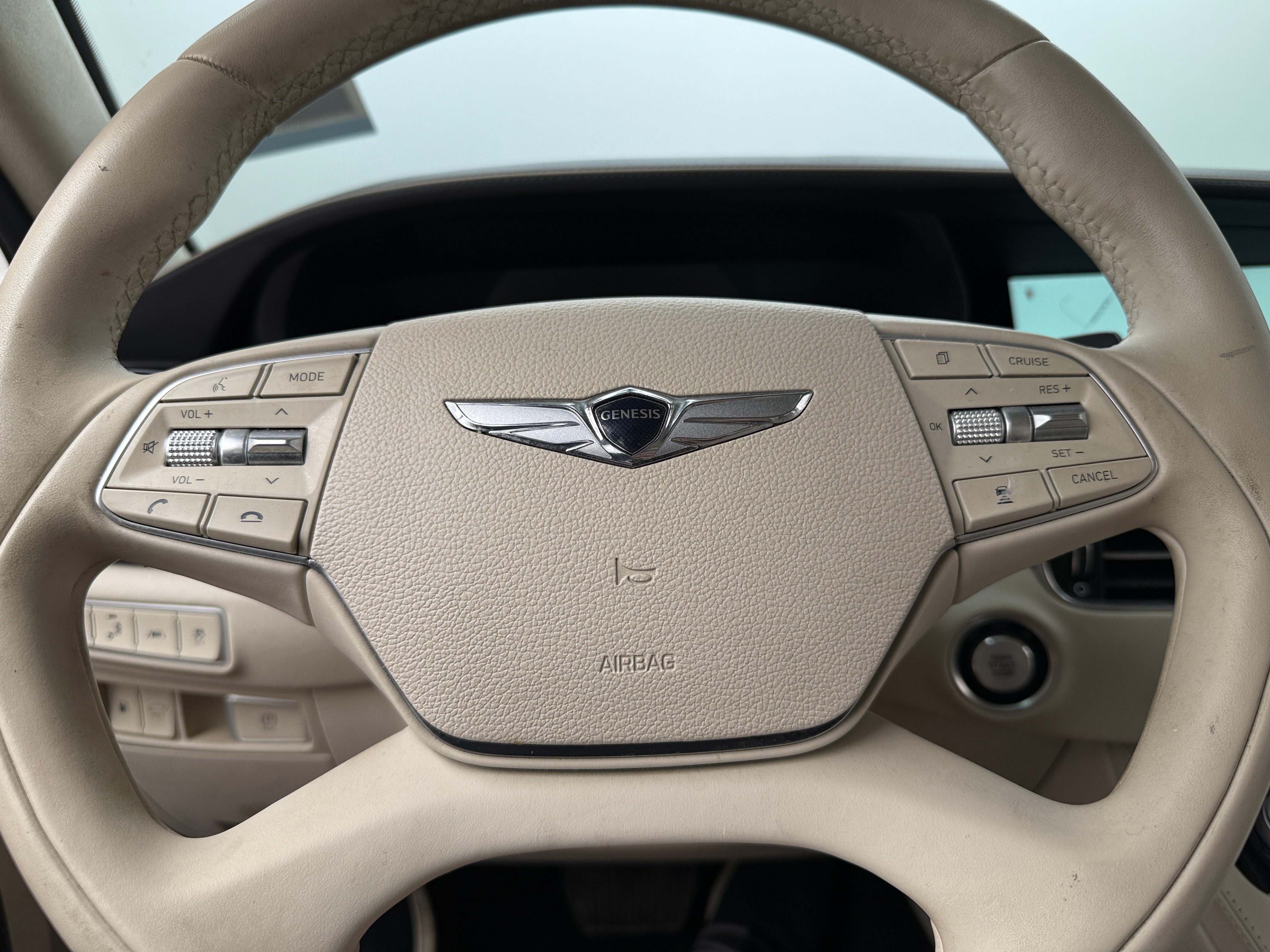 2021 Genesis G90 Ultimate 4