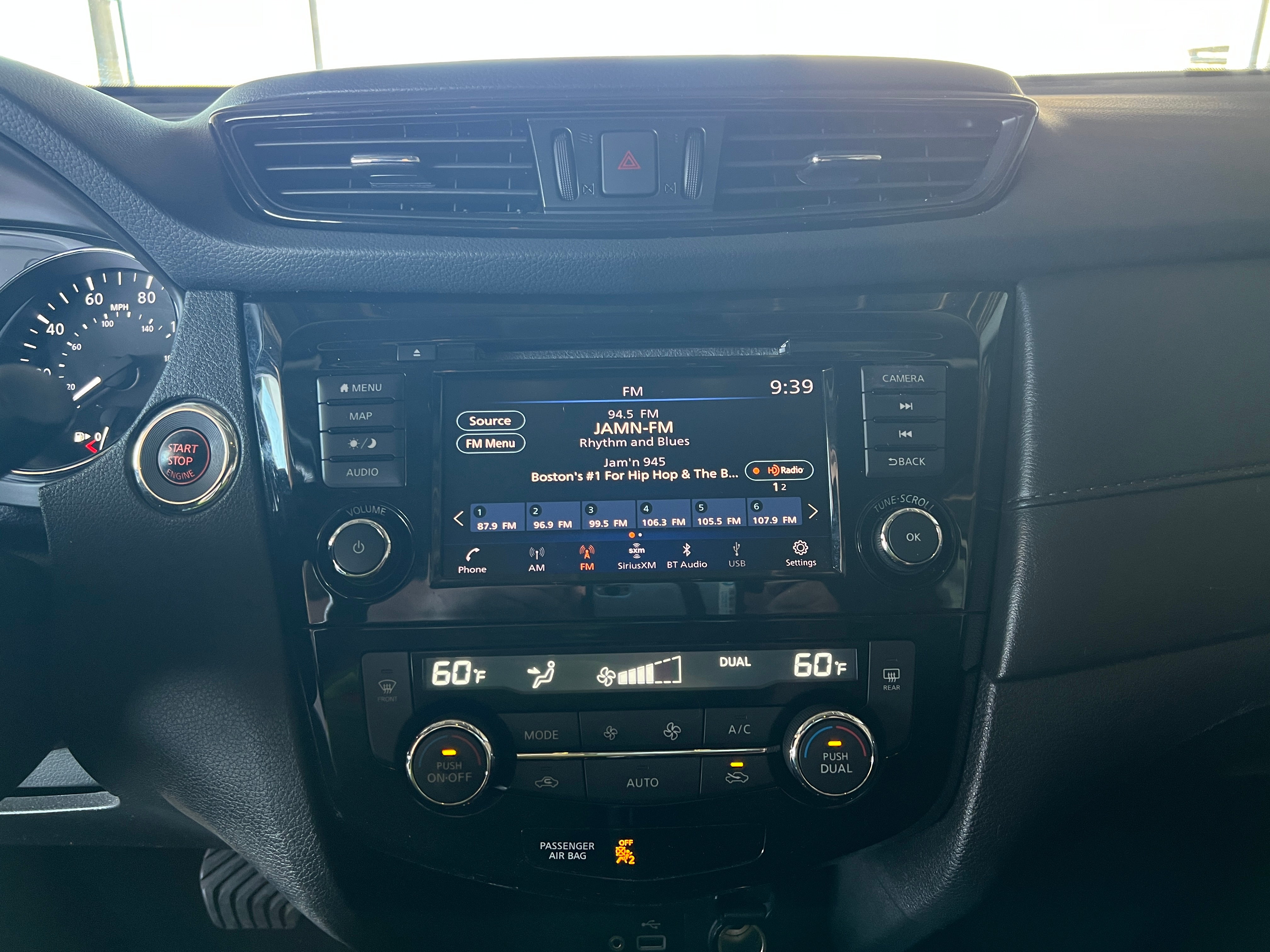 2018 Nissan Rogue SV 4