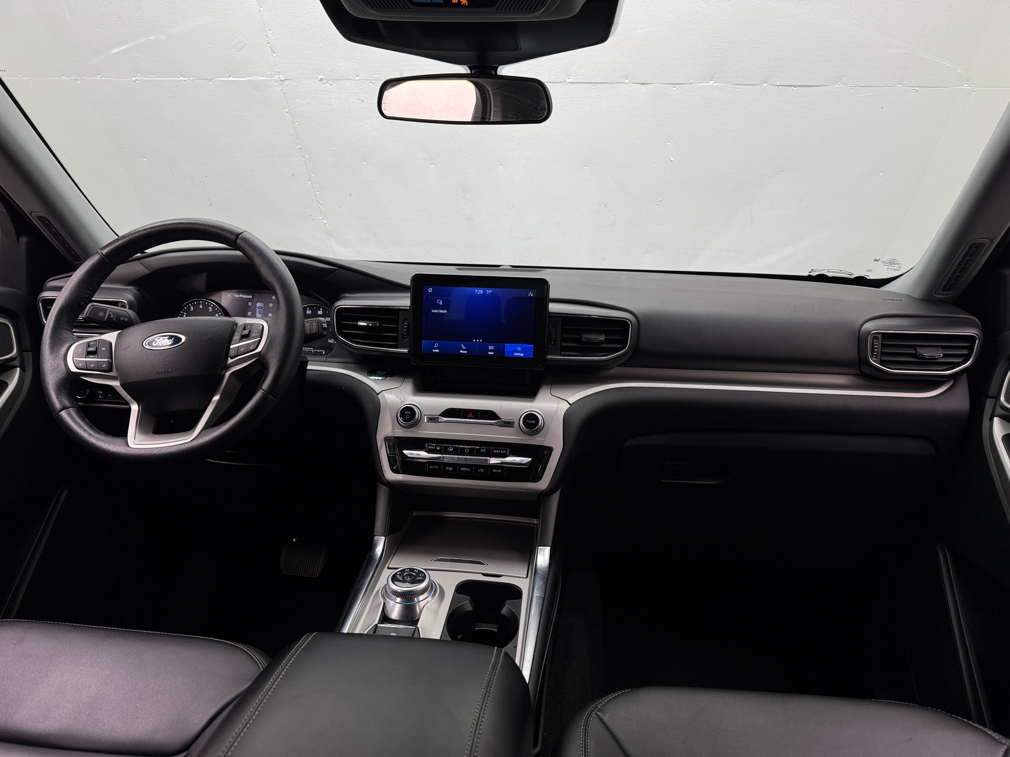 2023 Ford Explorer XLT 3
