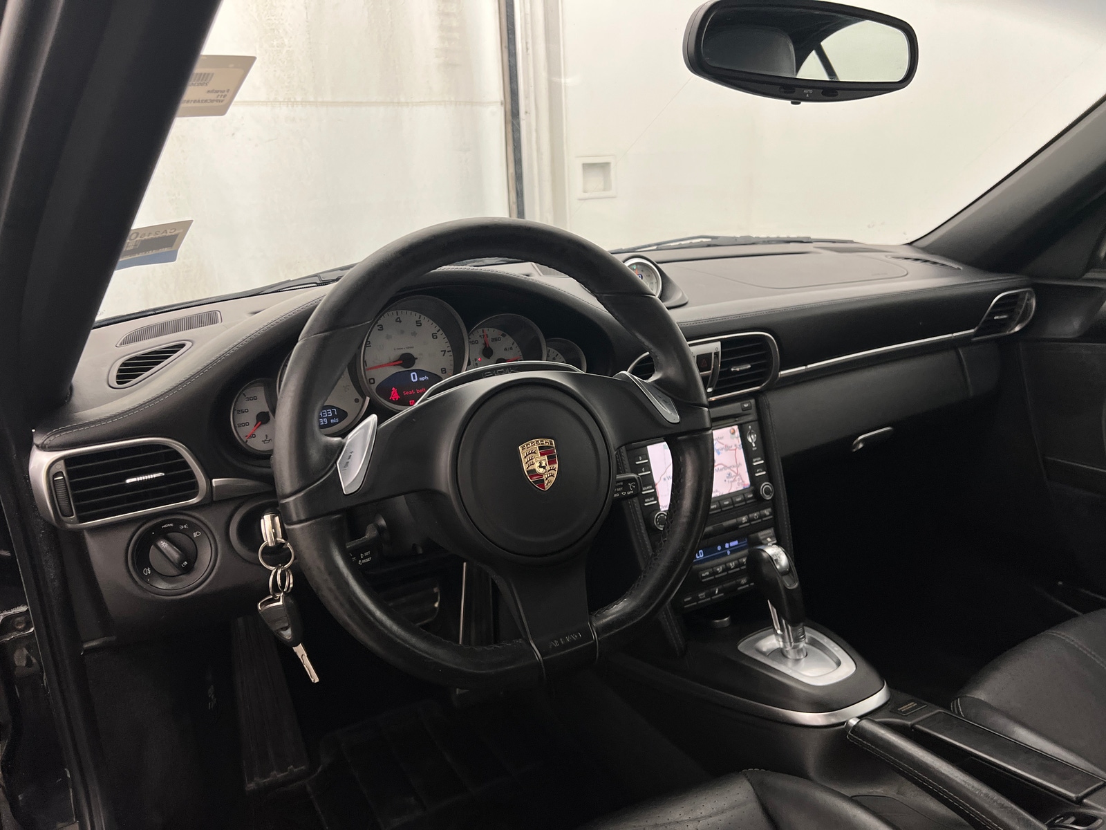 Thumbnail: 2011 Porsche 911 - 2