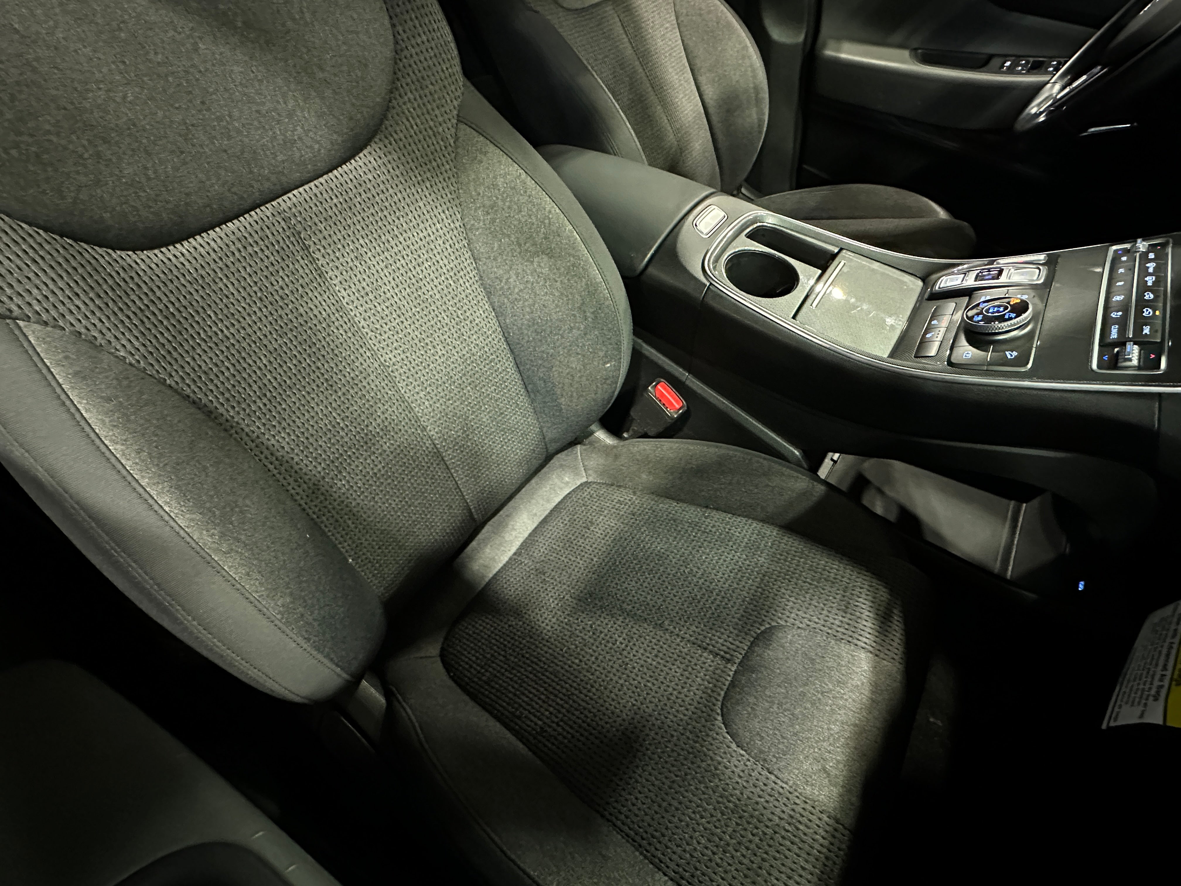 2022 Hyundai Santa Fe SEL 2