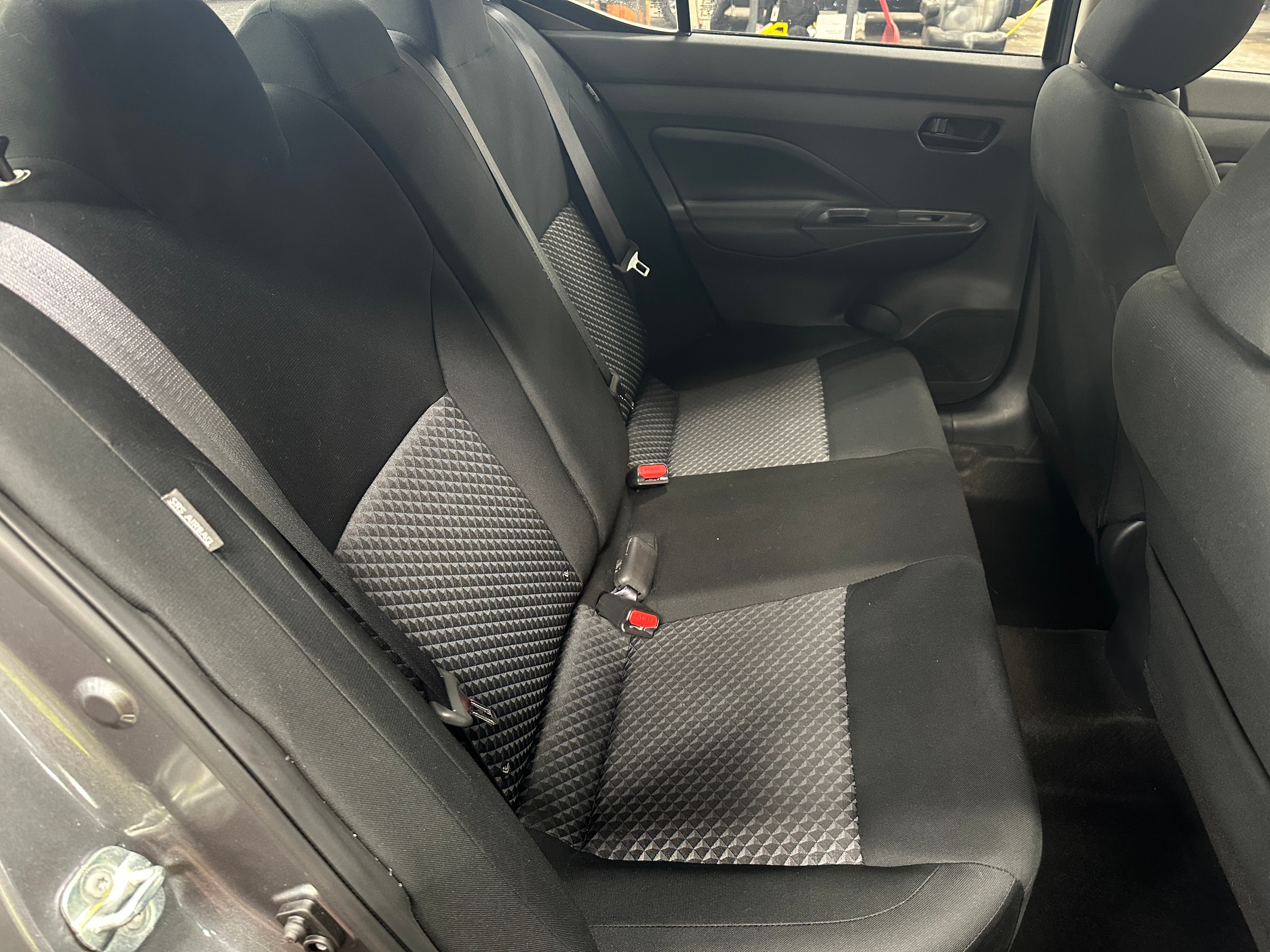 2021 Nissan Versa S 6