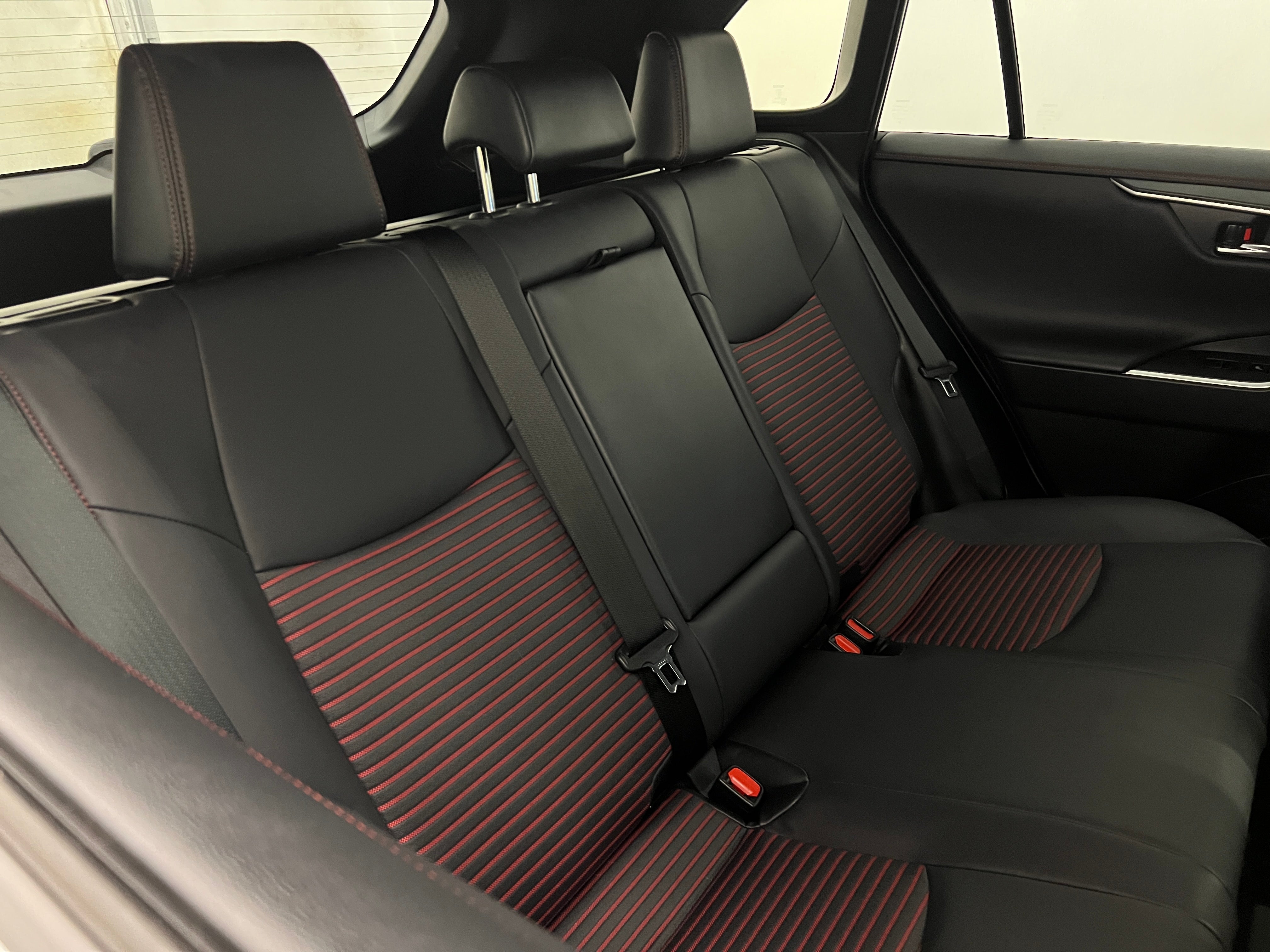 2023 Toyota RAV4 Prime XSE 5