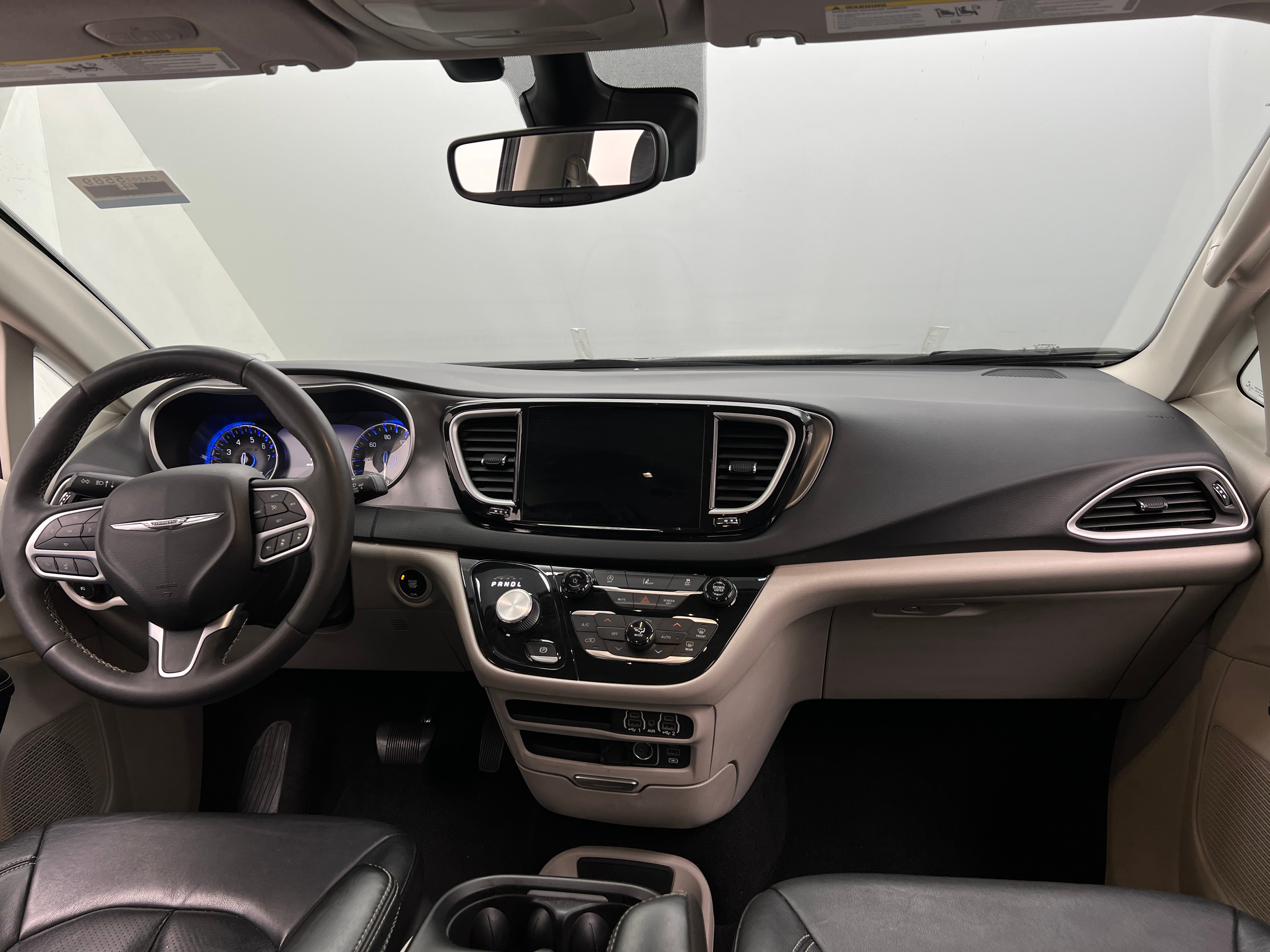 2022 Chrysler Pacifica Touring L 3