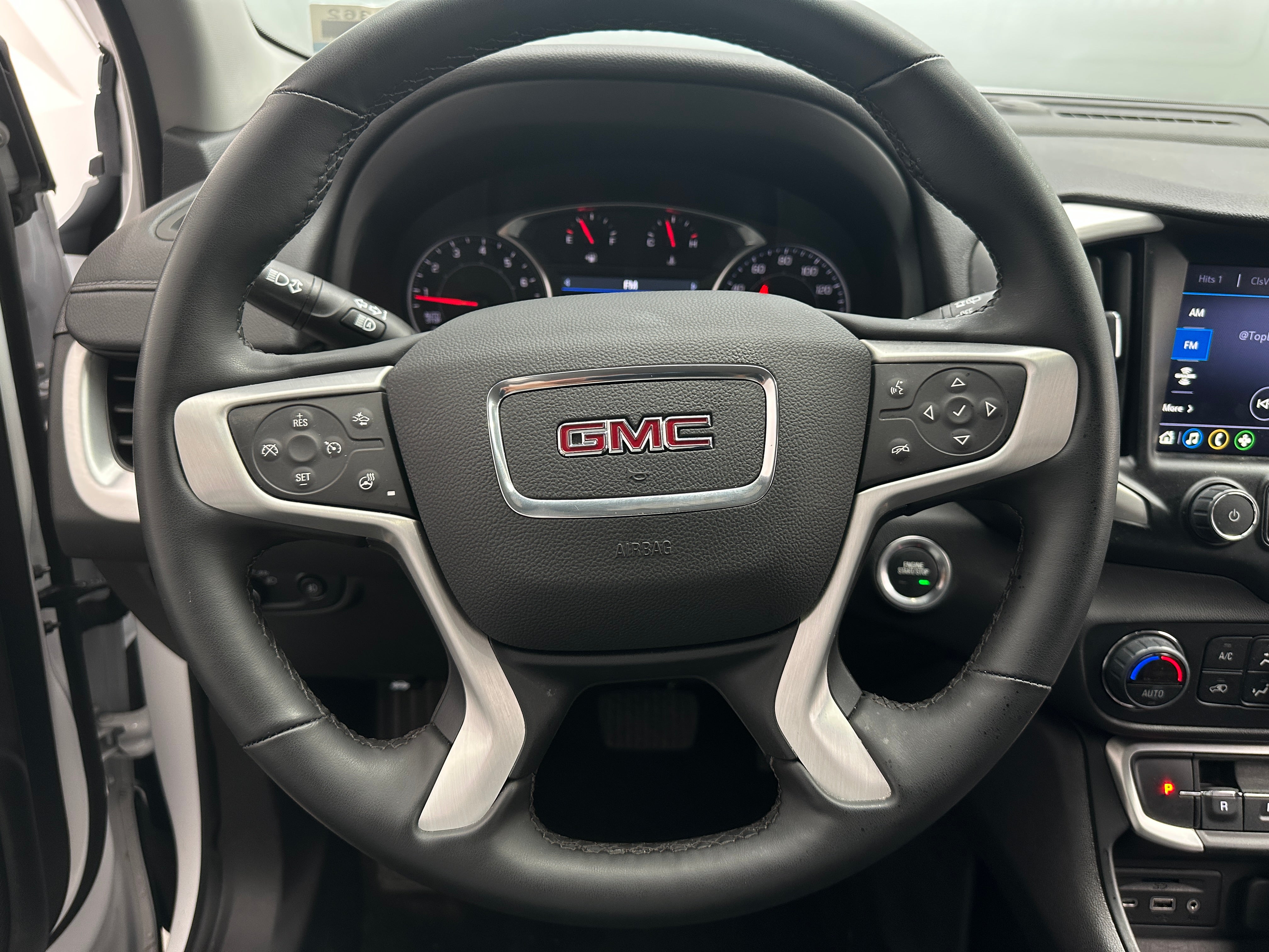 2024 GMC Terrain SLT 4
