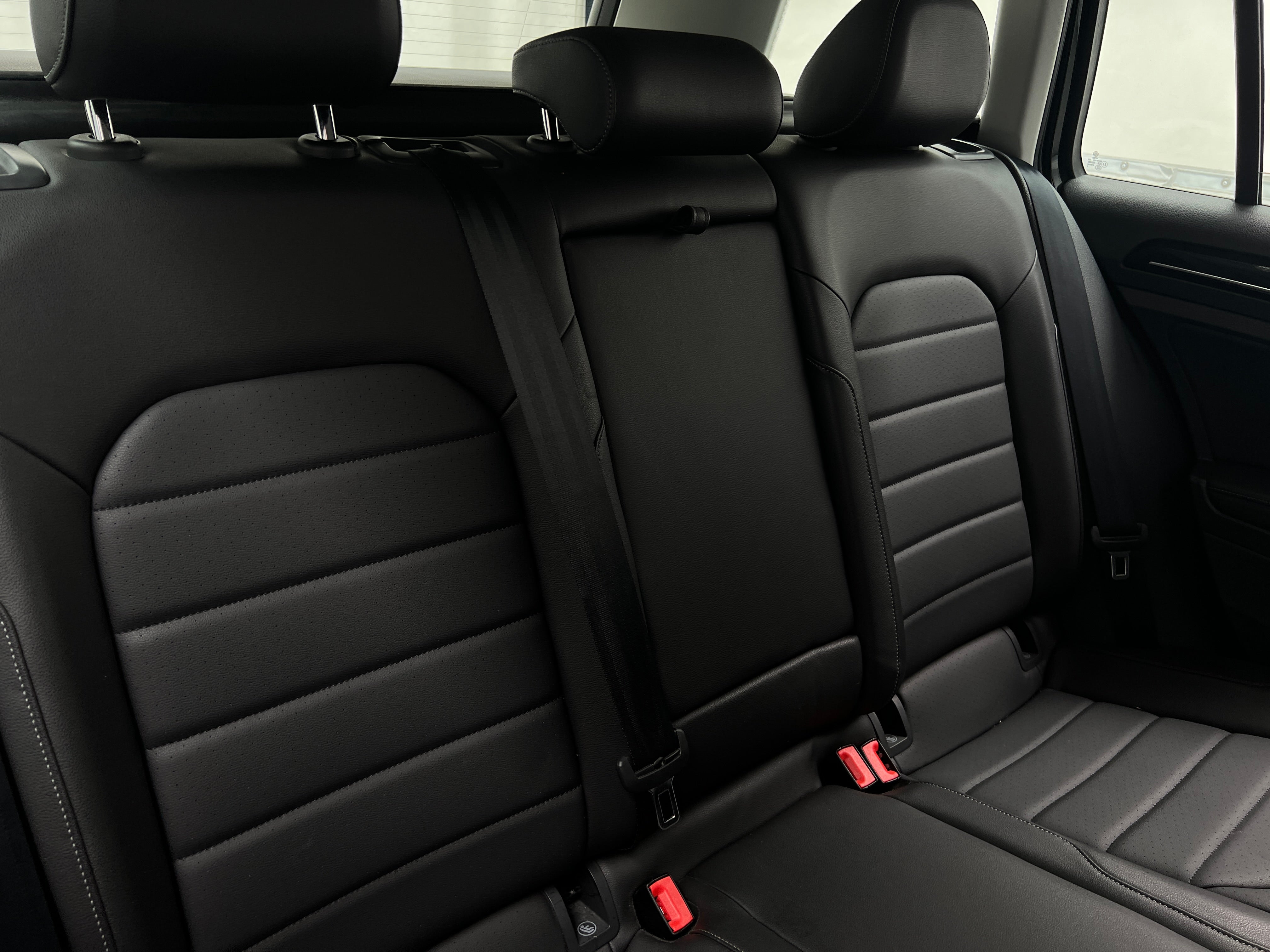 2015 Volkswagen e-Golf SE 6