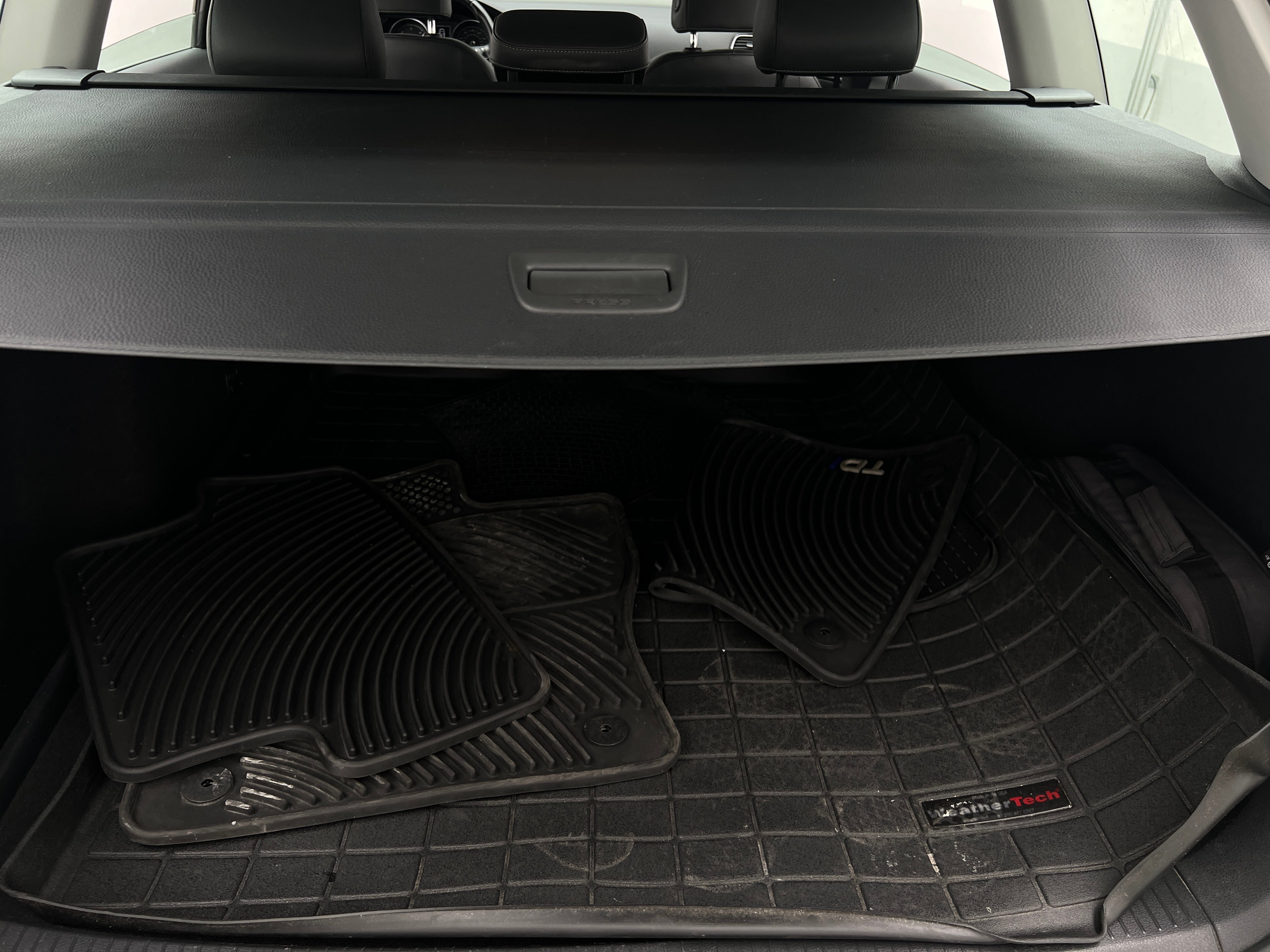 2015 Volkswagen e-Golf SE 7