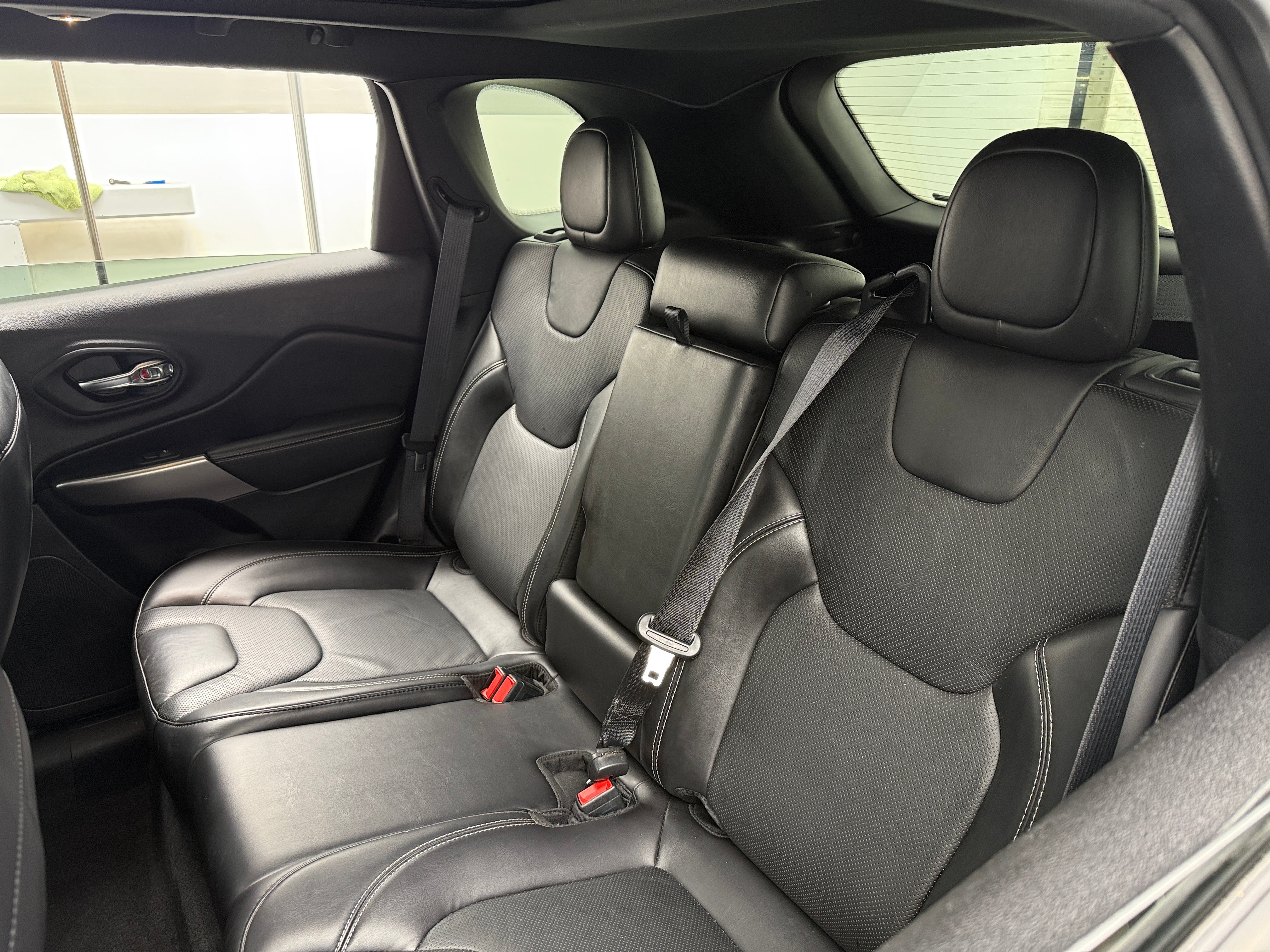 2021 Jeep Cherokee 80th Anniversary 5