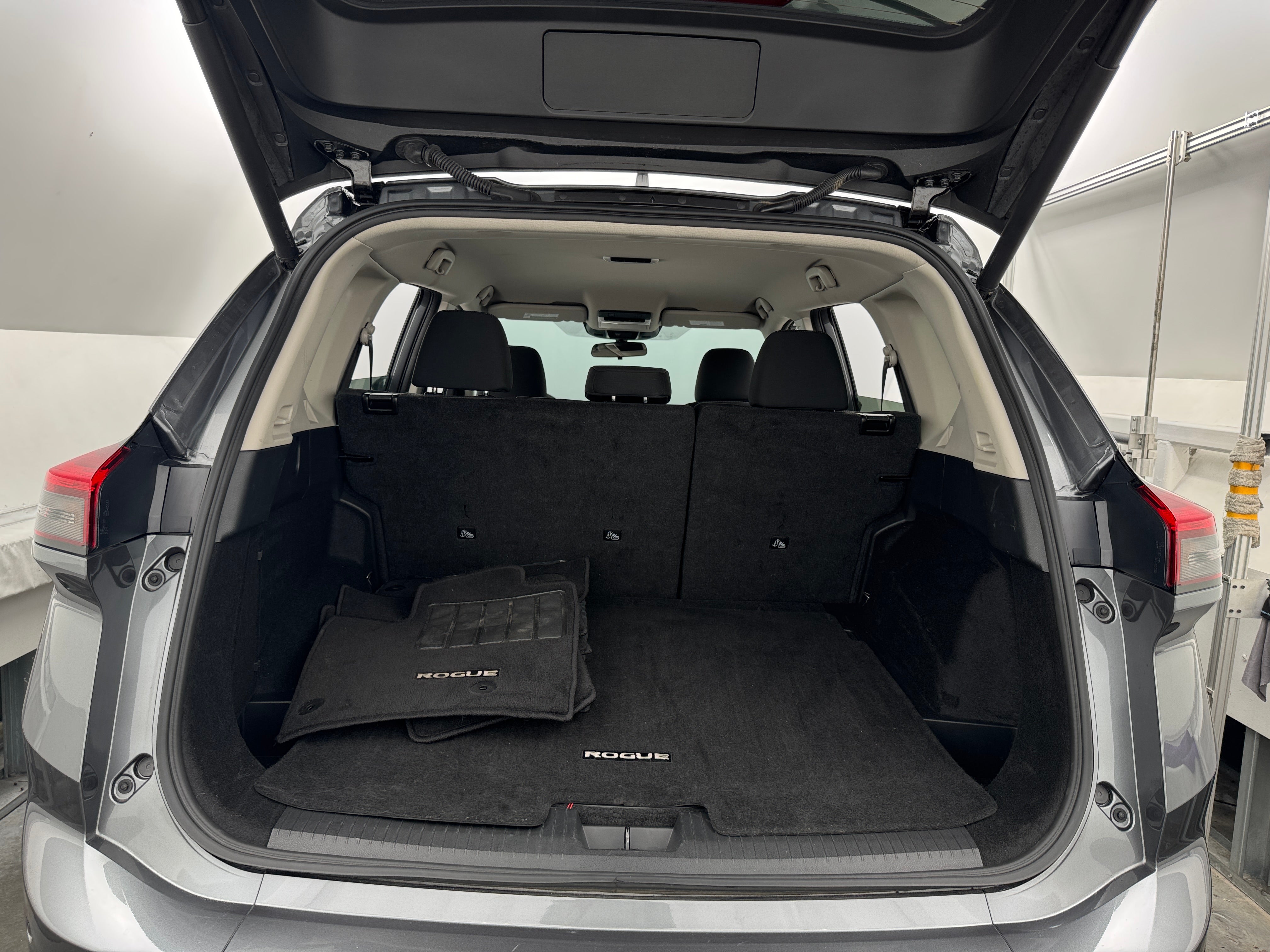 2024 Nissan Rogue SV 7