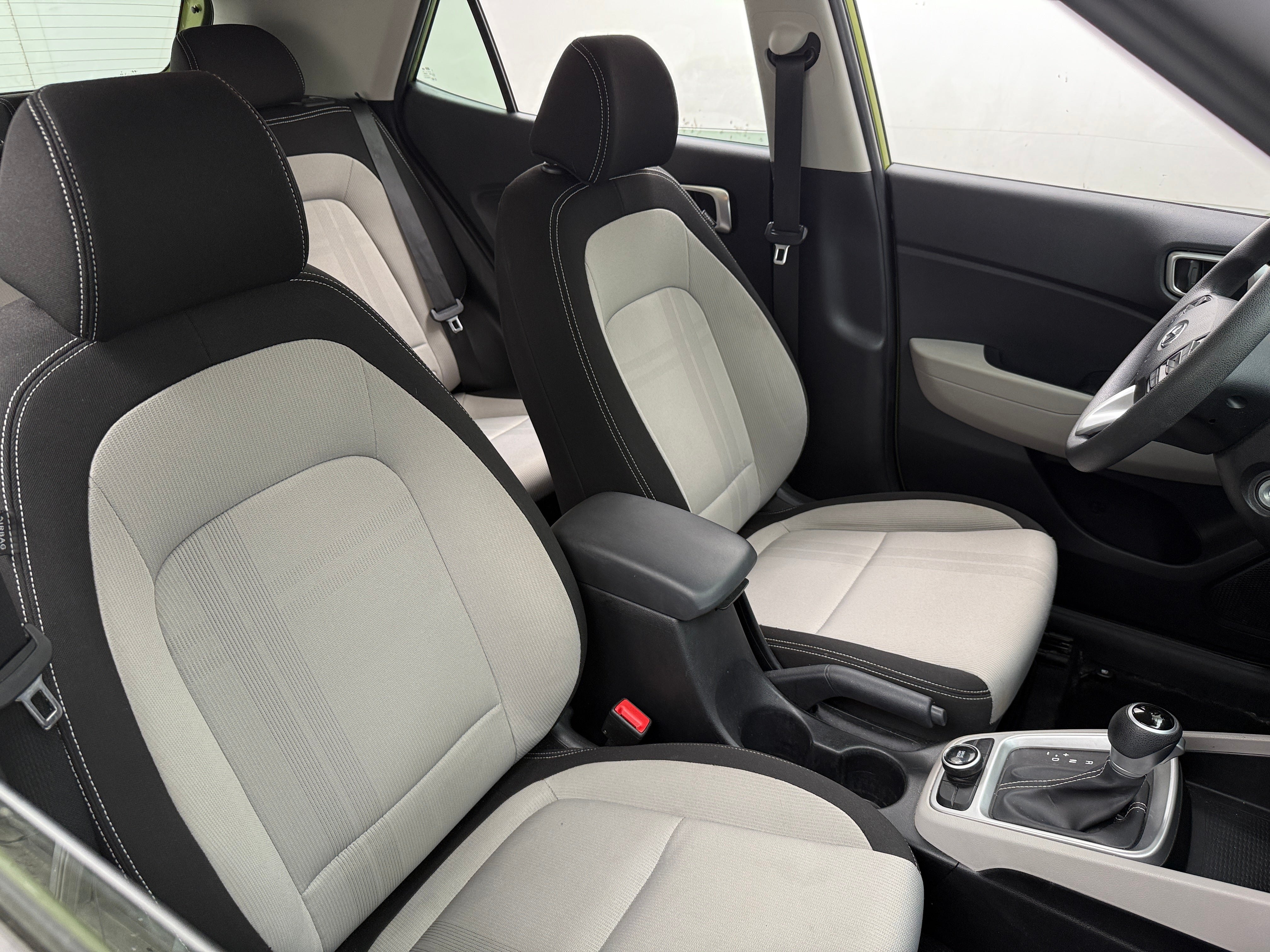2020 Hyundai Venue SEL 2