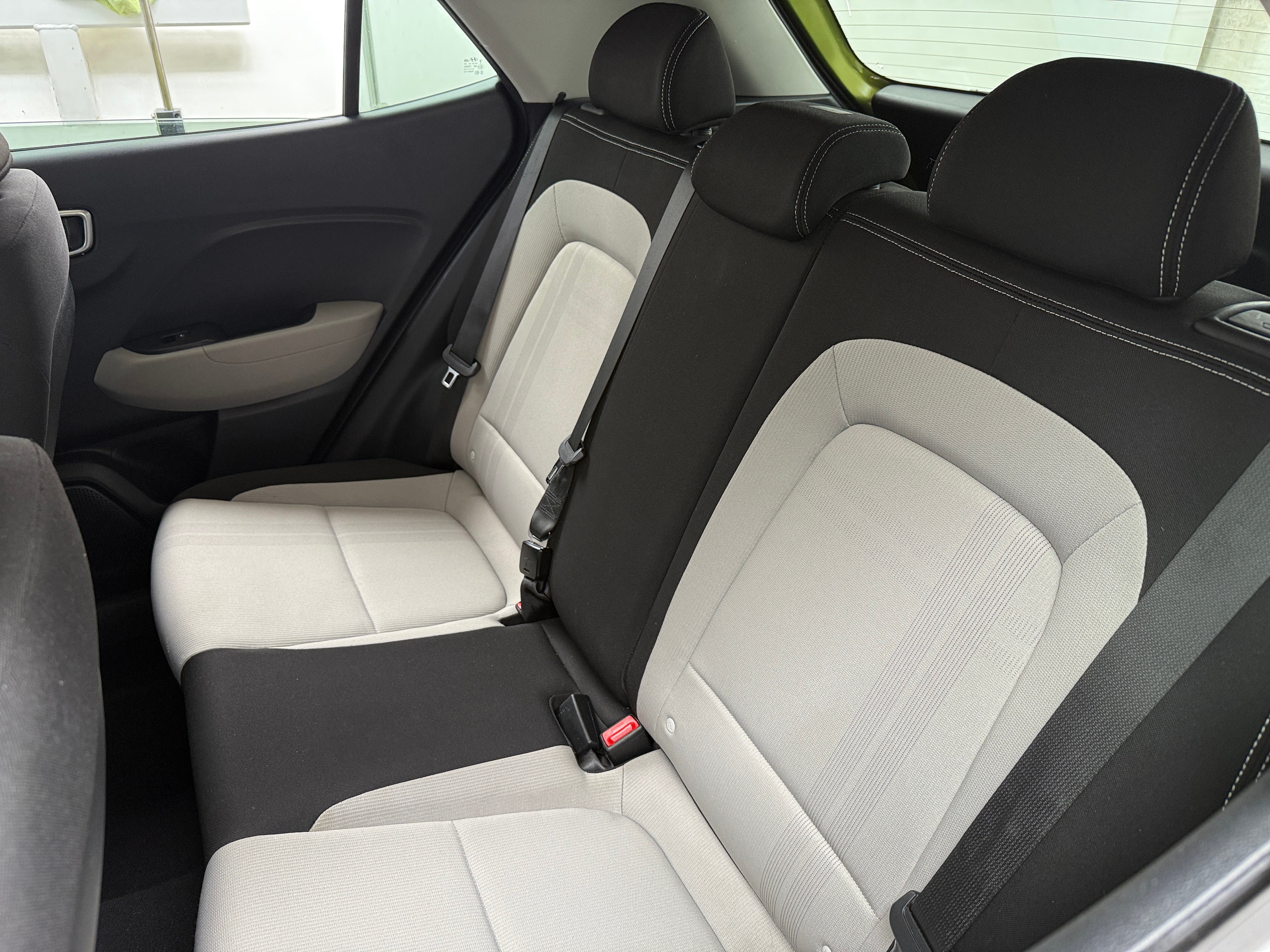 2020 Hyundai Venue SEL 6