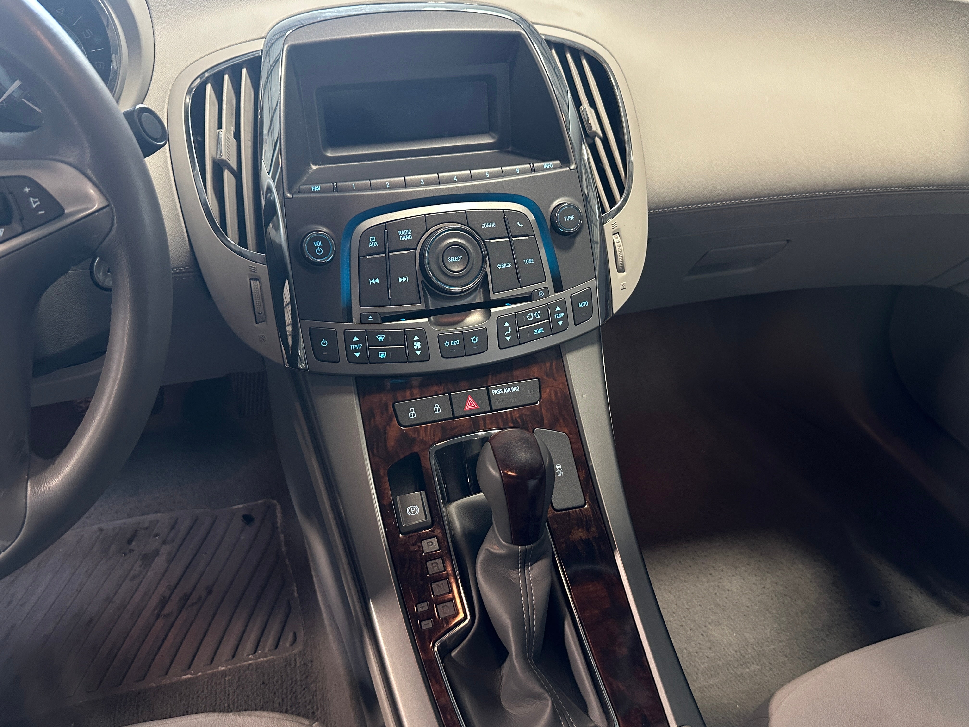 2012 Buick LaCrosse Base 4