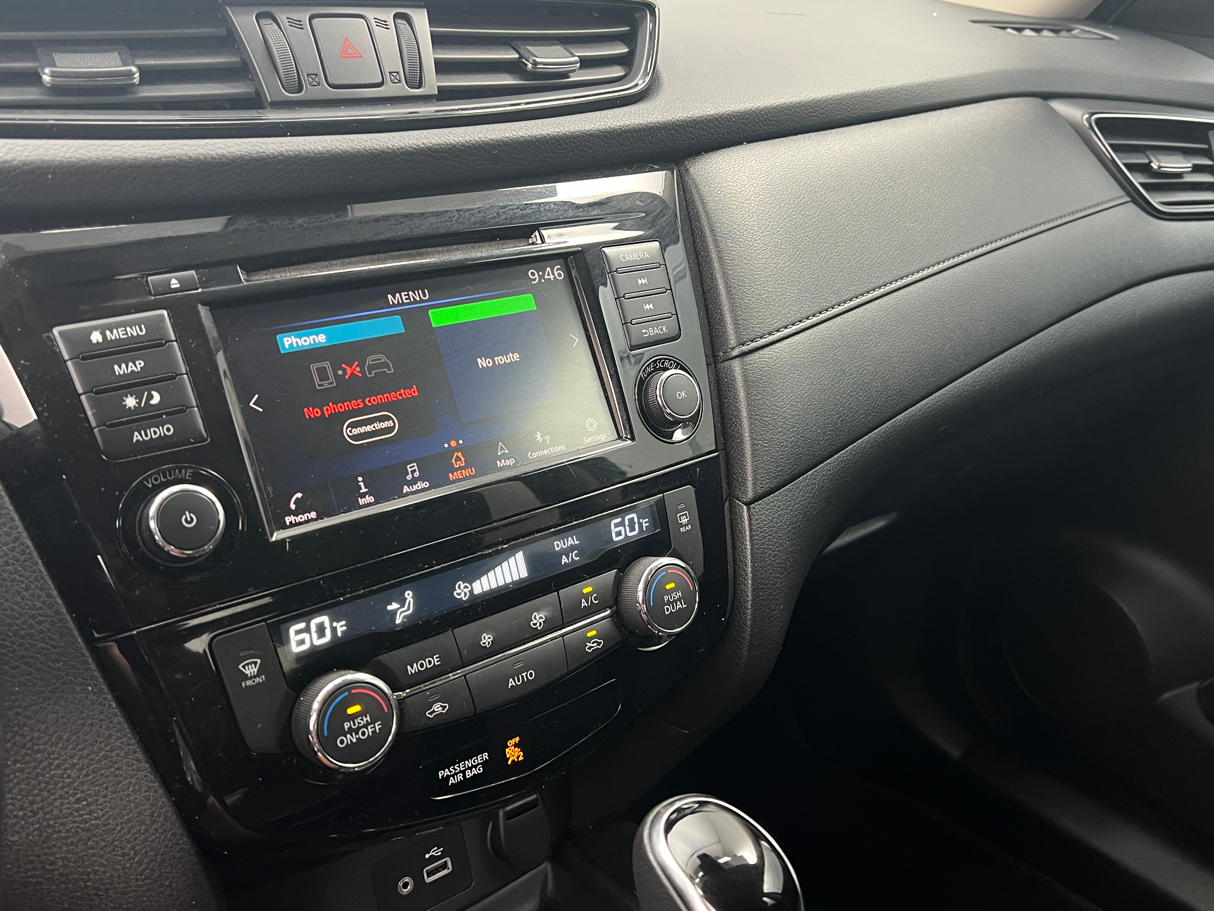 2019 Nissan Rogue SV 4