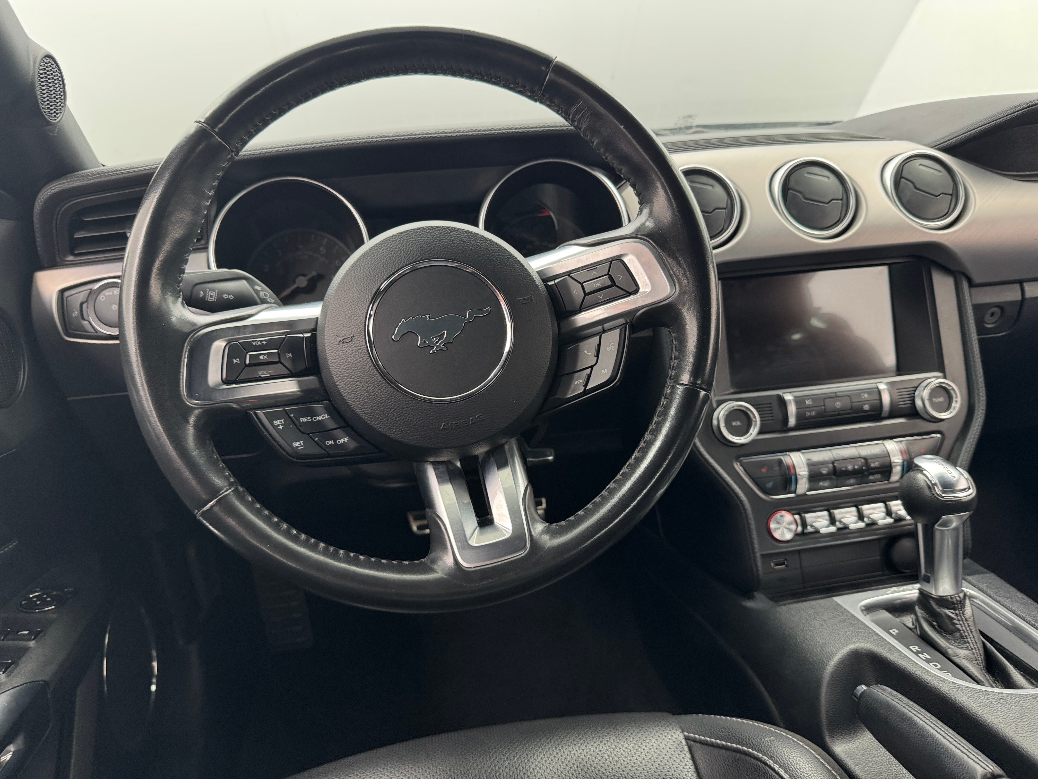 2022 Ford Mustang  5