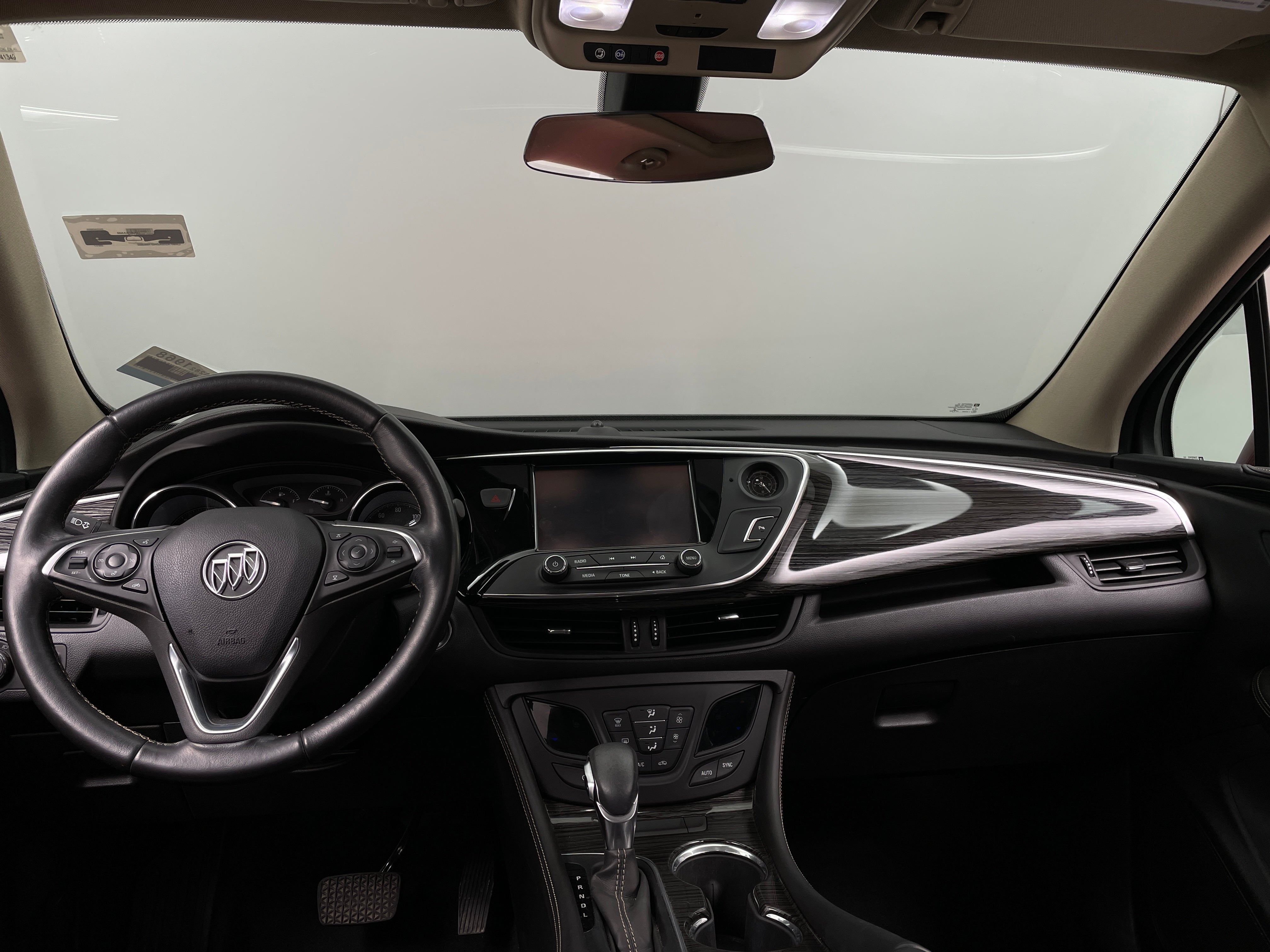 2017 Buick Envision Essence 2
