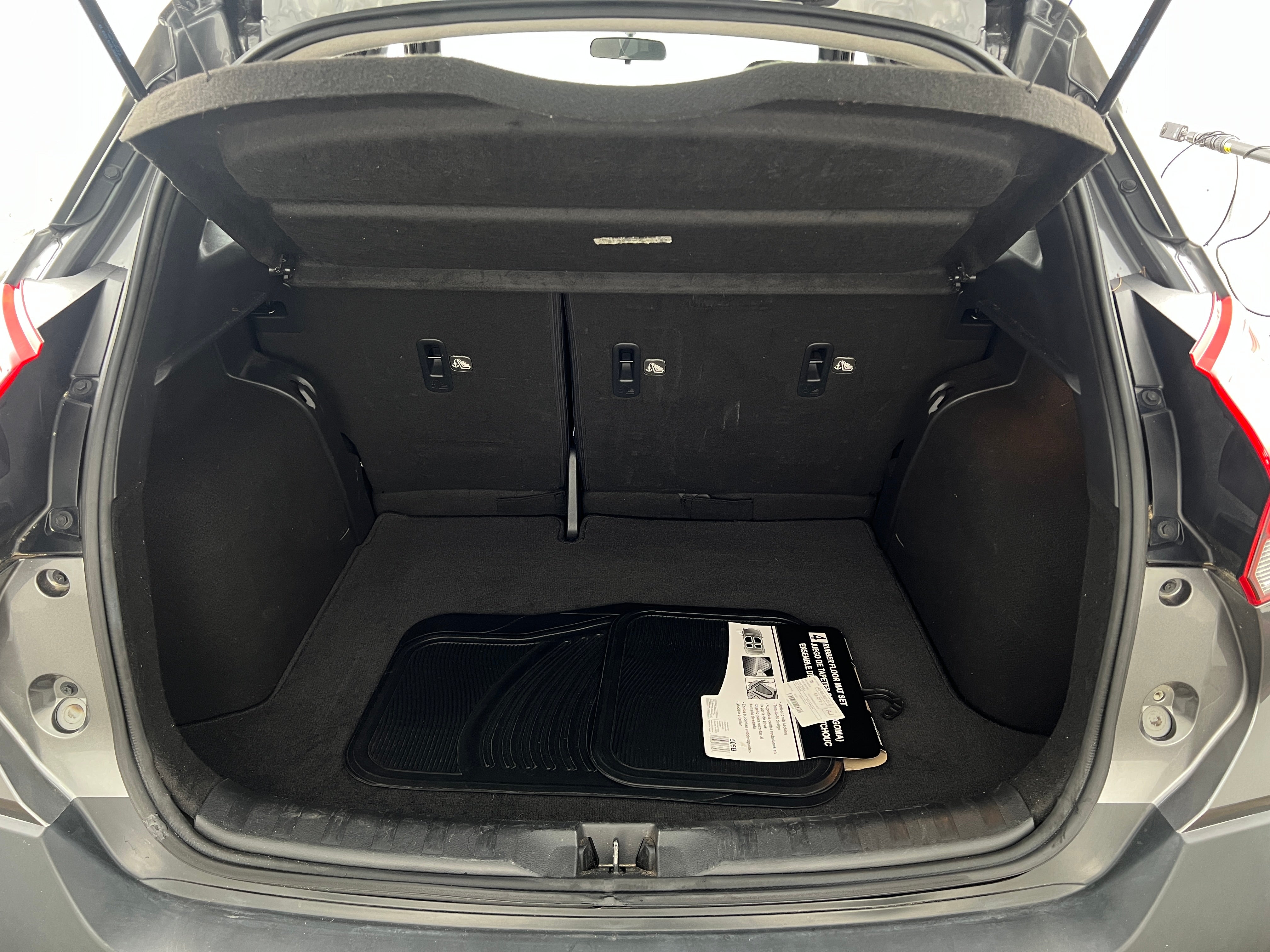 2018 Nissan Kicks SV 7