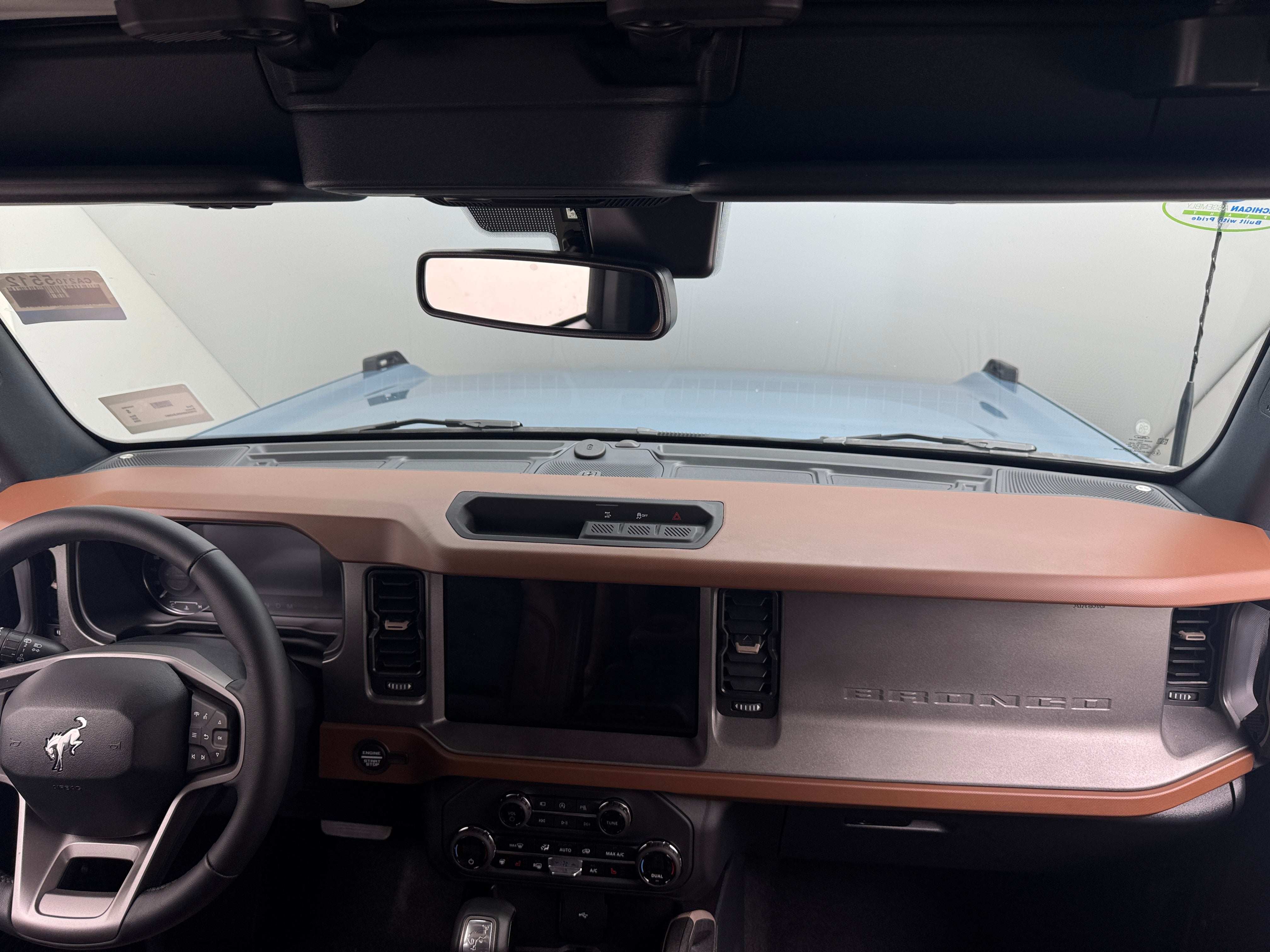 2024 Ford Bronco Outer Banks 2