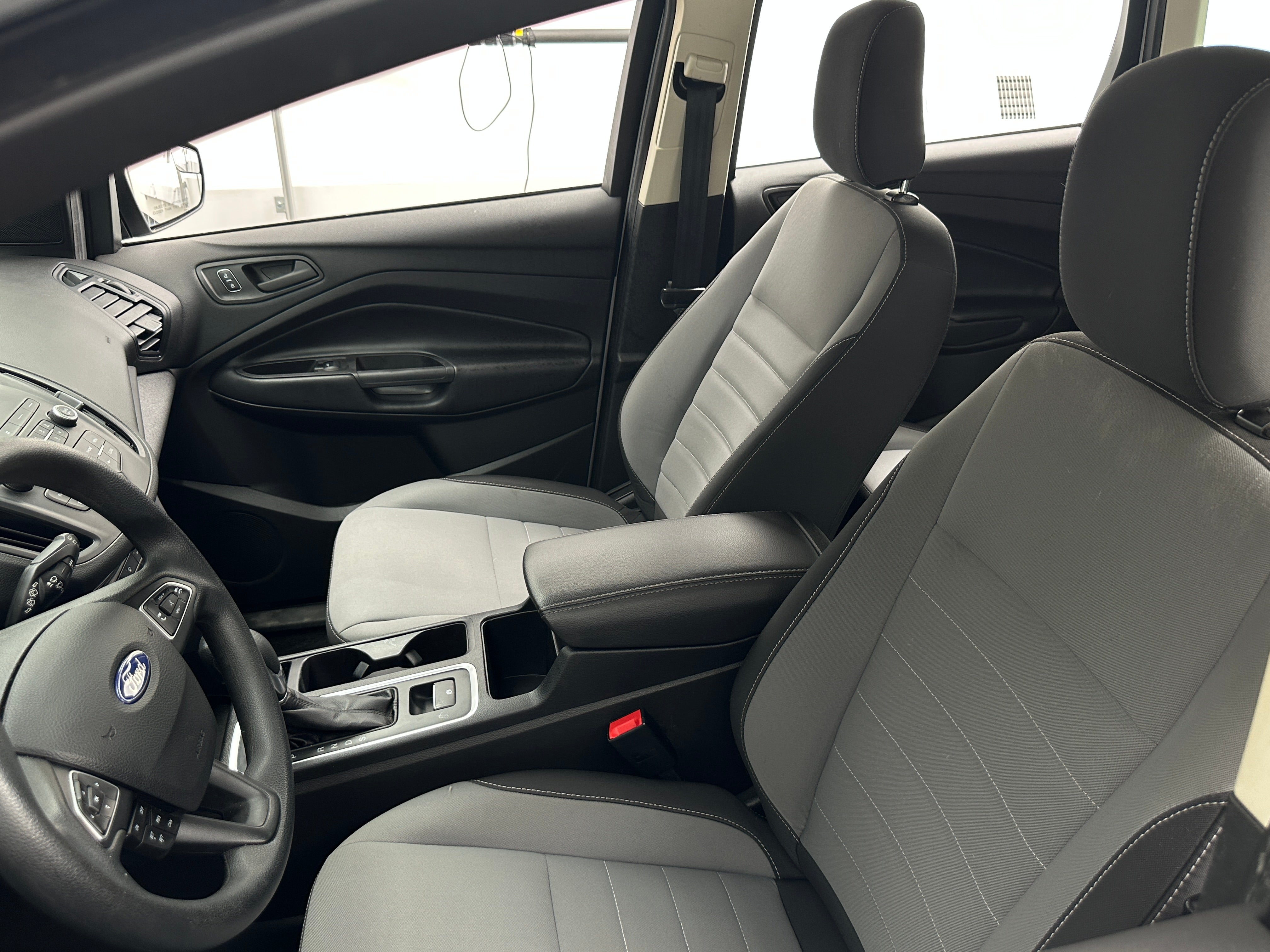 2019 Ford Escape S 2